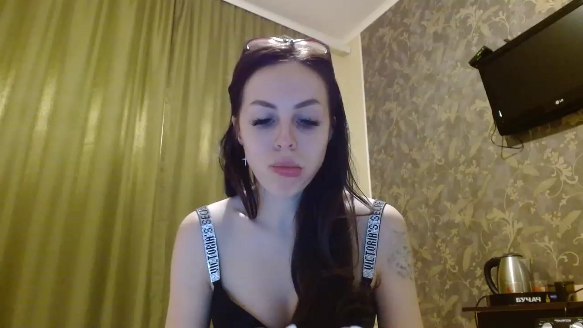 Gallery image thumbnail from Sonyabrage's myfreecams stream on, 01/30/2023, 19:21 image 5 of 20