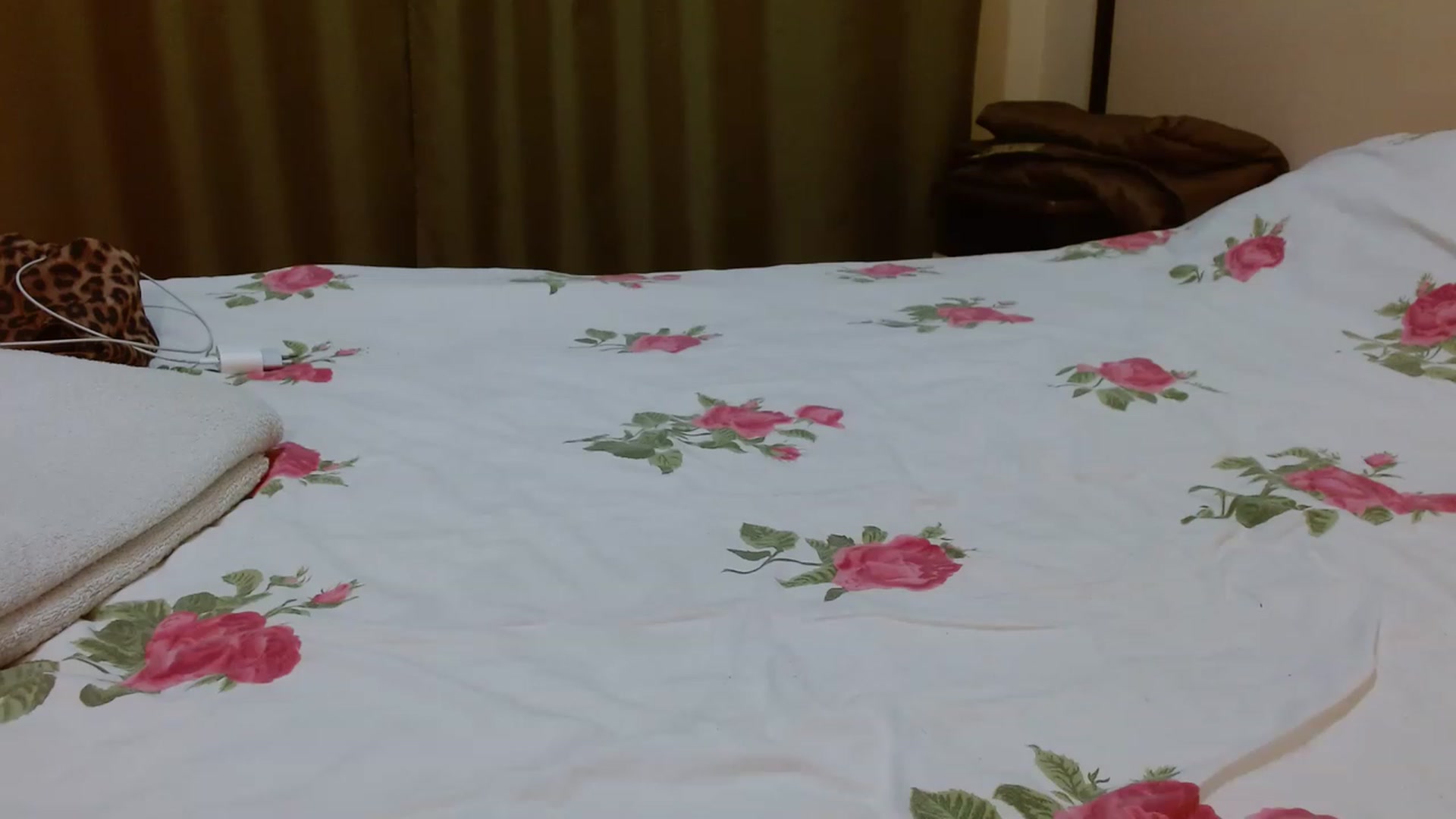 Gallery image thumbnail from Sonyabrage's myfreecams stream on, 02/18/2023, 19:46 image 17 of 20
