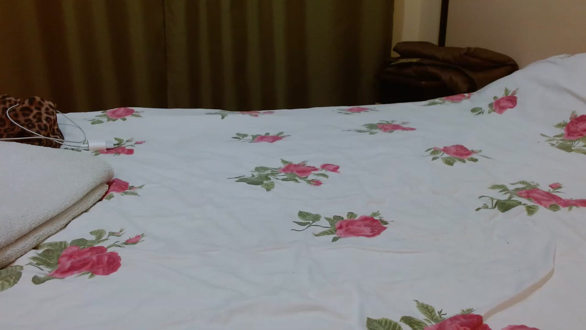 Gallery image thumbnail from Sonyabrage's myfreecams stream on, 02/18/2023, 19:46 image 20 of 20