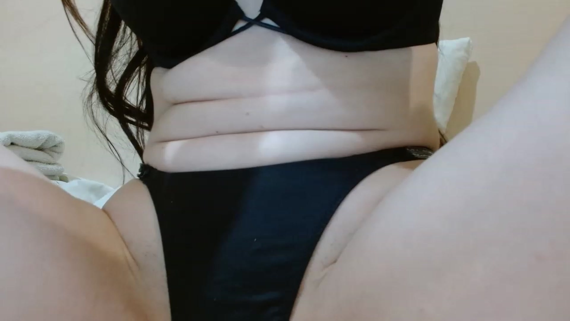 Gallery image thumbnail from Sonyabrage's myfreecams stream on, 04/01/2023, 23:08 image 2 of 20