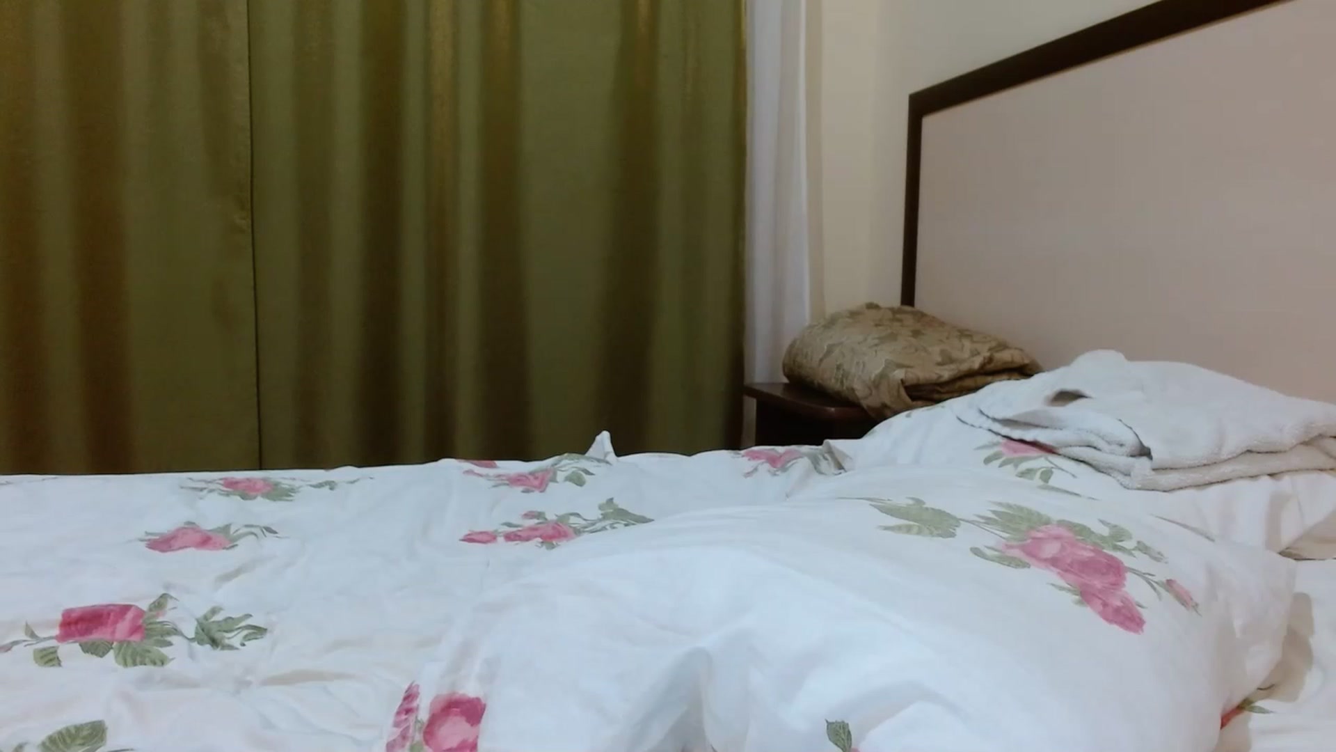 Gallery image thumbnail from Sonyabrage's myfreecams stream on, 04/03/2023, 04:32 image 2 of 20
