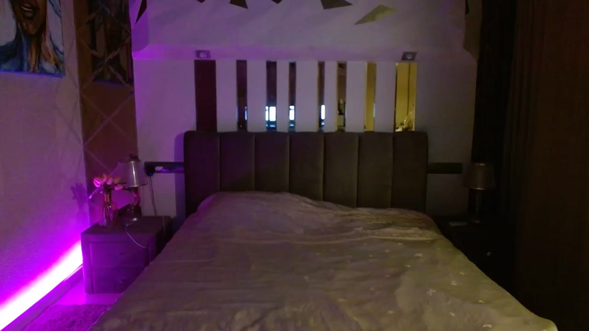 Gallery image thumbnail from Sonyabrage's myfreecams stream on, 11/28/2023, 21:00 image 1 of 20