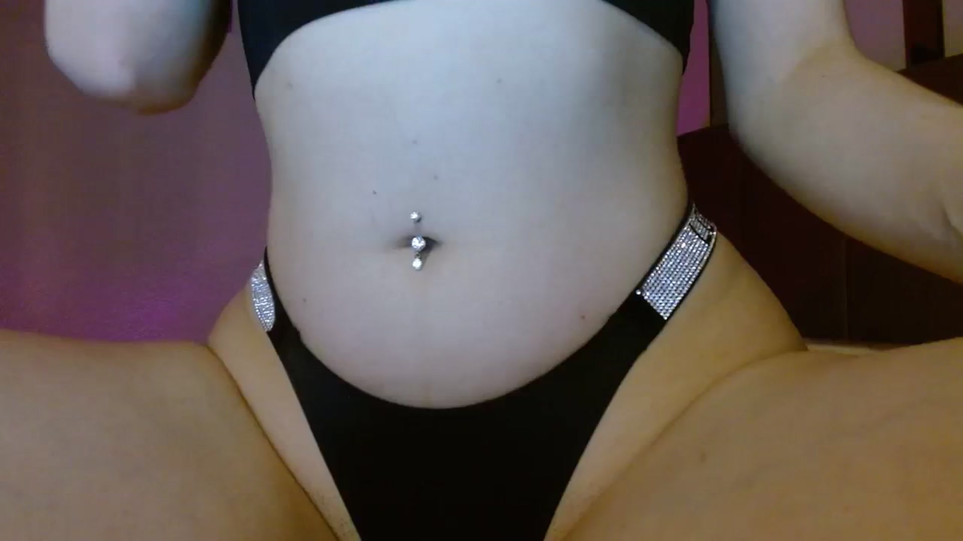 Gallery image thumbnail from Sonyabrage's myfreecams stream on, 11/28/2023, 22:52 image 15 of 20
