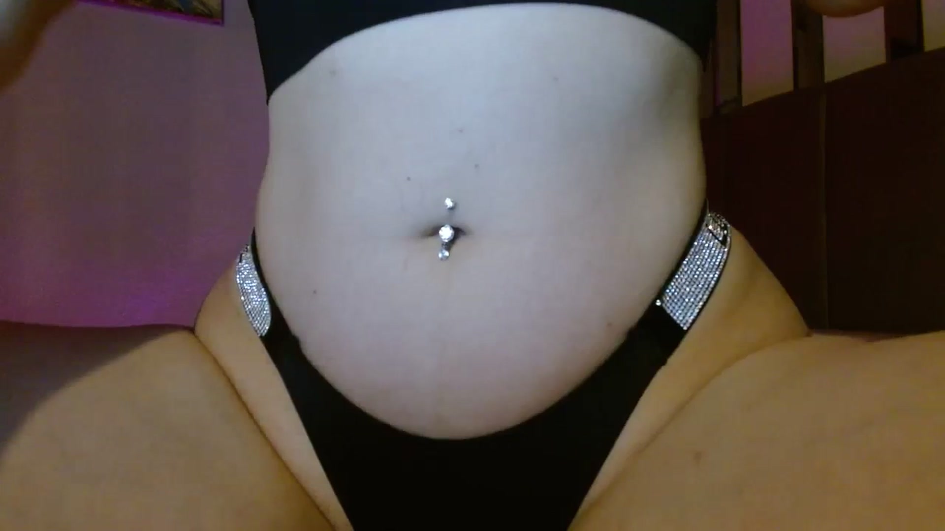 Gallery image thumbnail from Sonyabrage's myfreecams stream on, 11/28/2023, 22:52 image 18 of 20