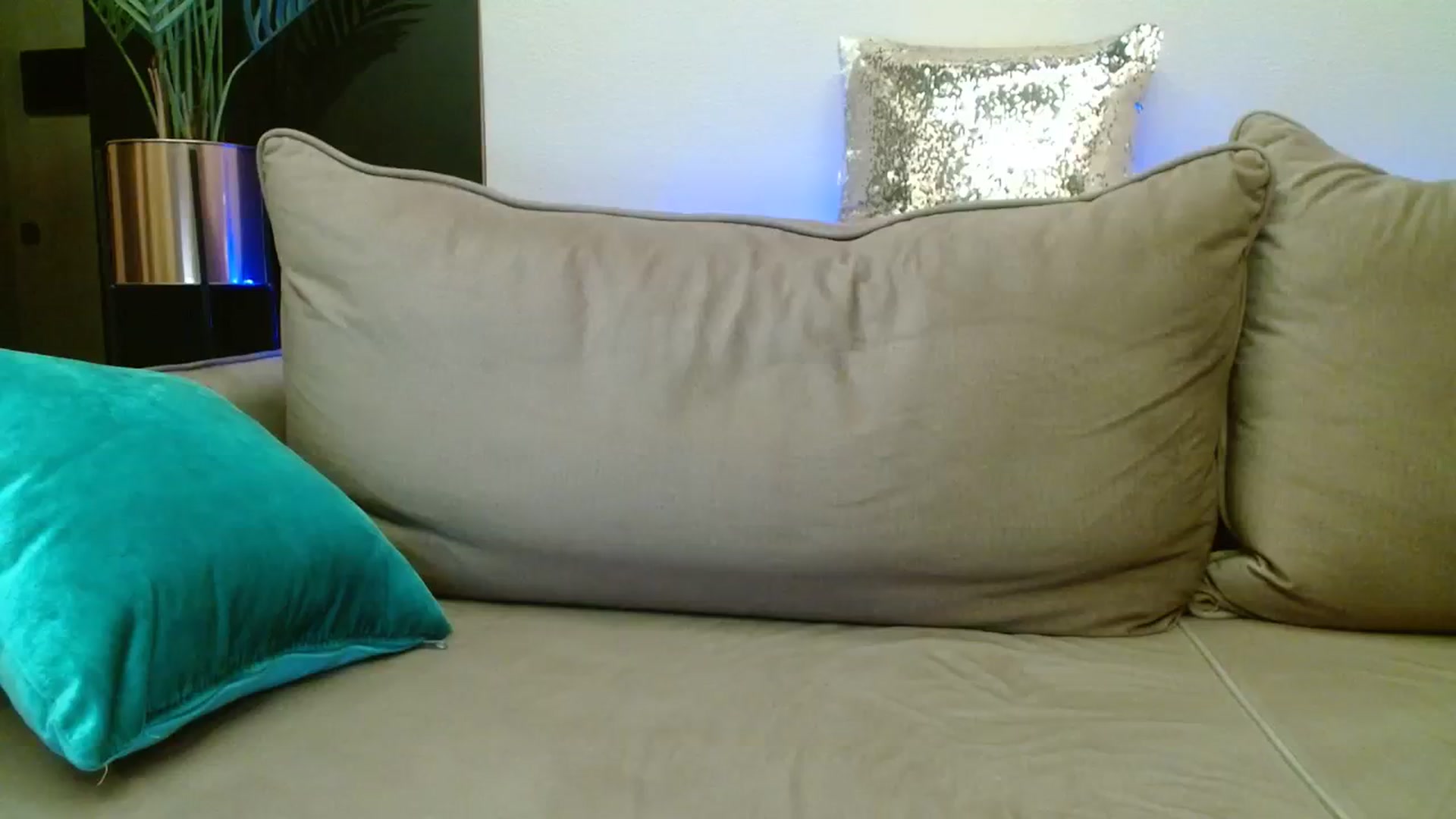 Gallery image thumbnail from Sonyabrage's myfreecams stream on, 12/01/2023, 20:22 image 4 of 20