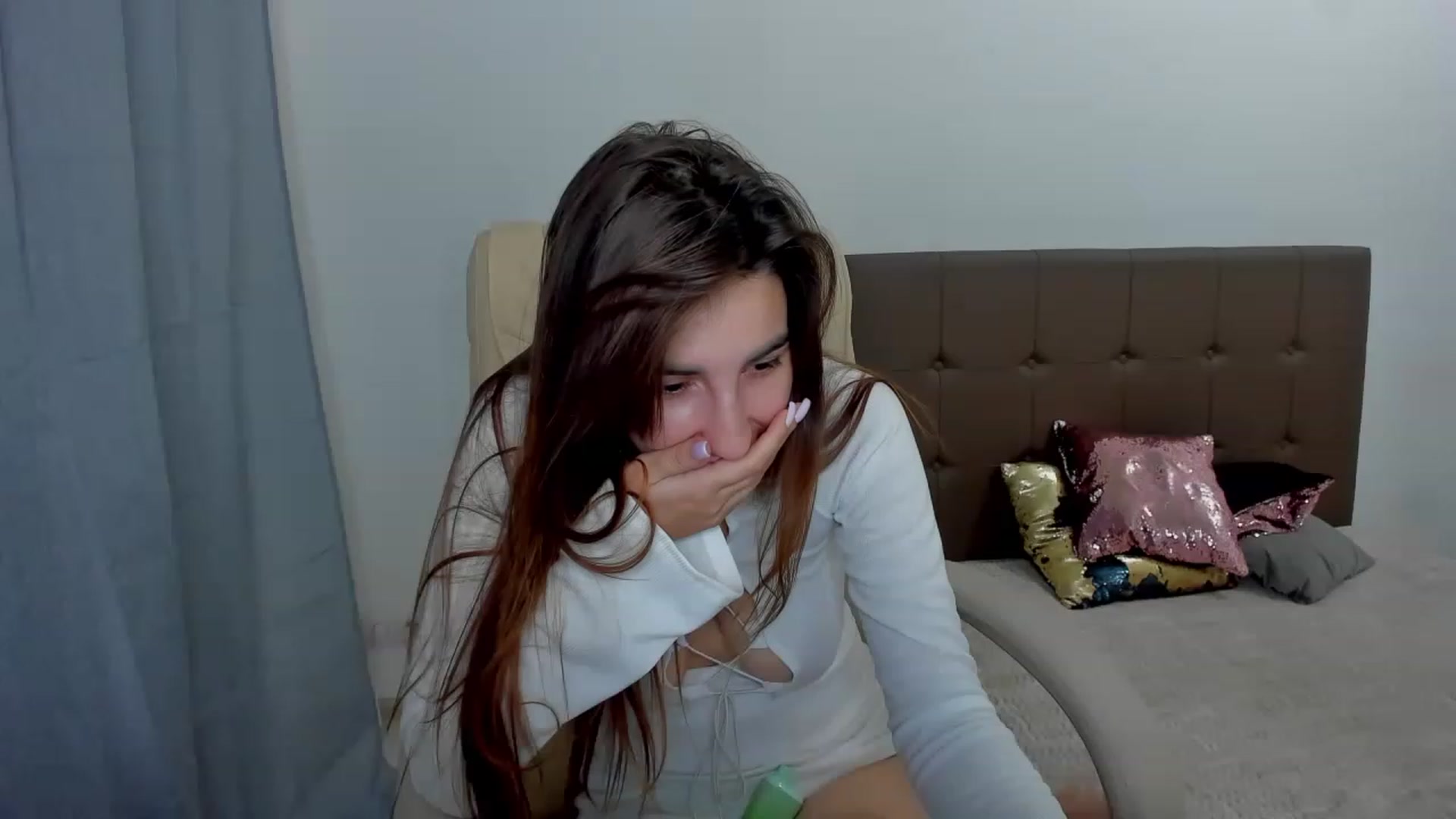 Gallery image thumbnail from Sonyatewill_'s myfreecams stream on, 12/04/2022, 17:54 image 5 of 20