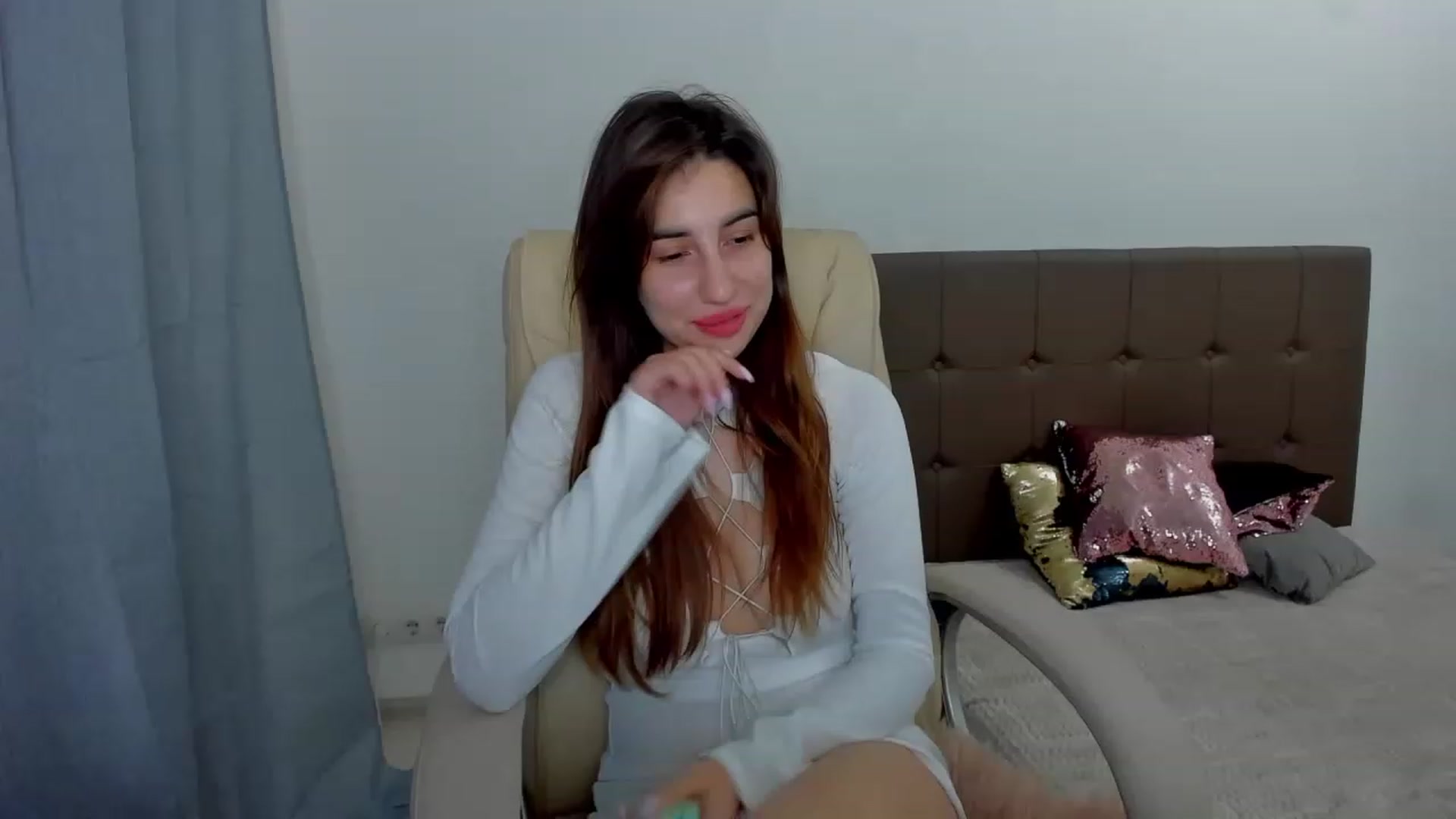 Gallery image thumbnail from Sonyatewill_'s myfreecams stream on, 12/04/2022, 17:54 image 10 of 20