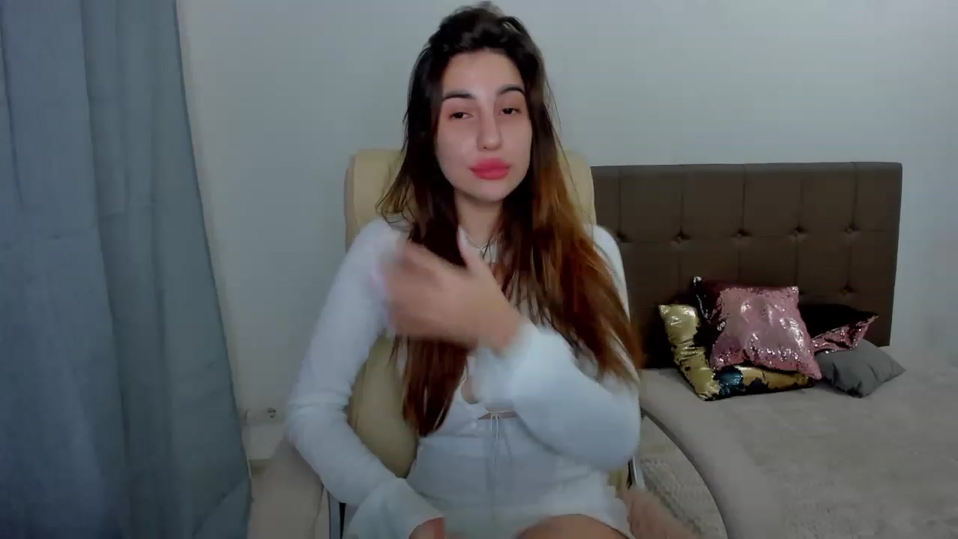Gallery image thumbnail from Sonyatewill_'s myfreecams stream on, 12/04/2022, 17:54 image 17 of 20