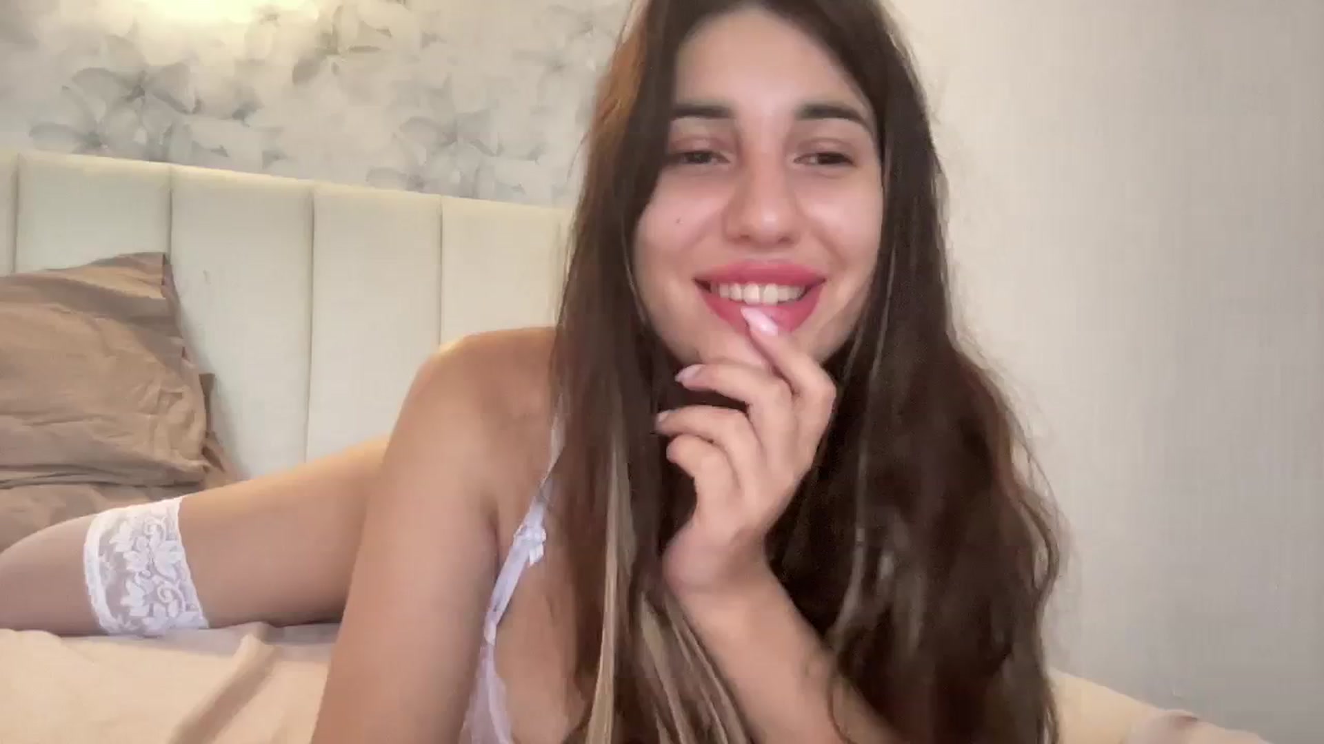 Gallery image thumbnail from Sonyatewill_'s myfreecams stream on, 07/29/2023, 09:37 image 7 of 20