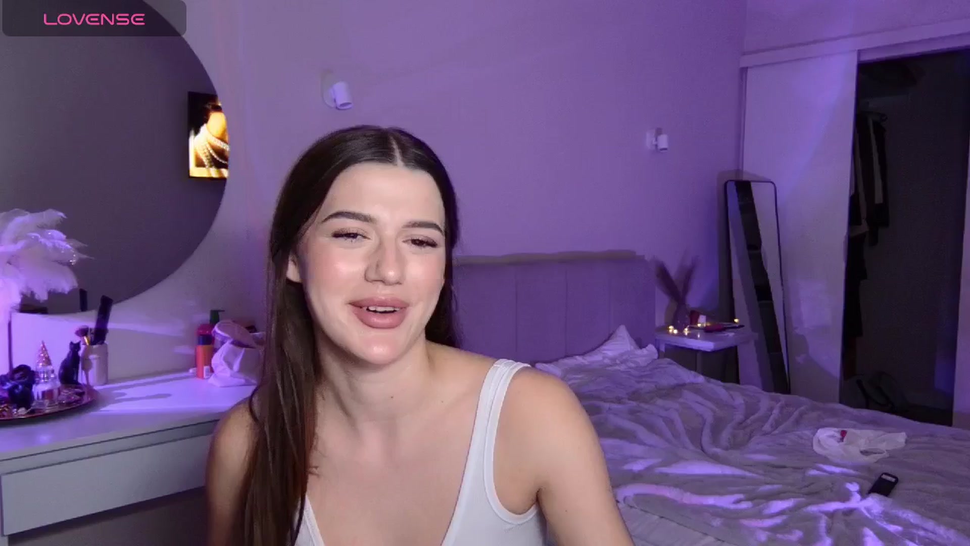 Gallery image thumbnail from Sonyx's myfreecams stream on, 11/18/2024, 20:32 image 17 of 20