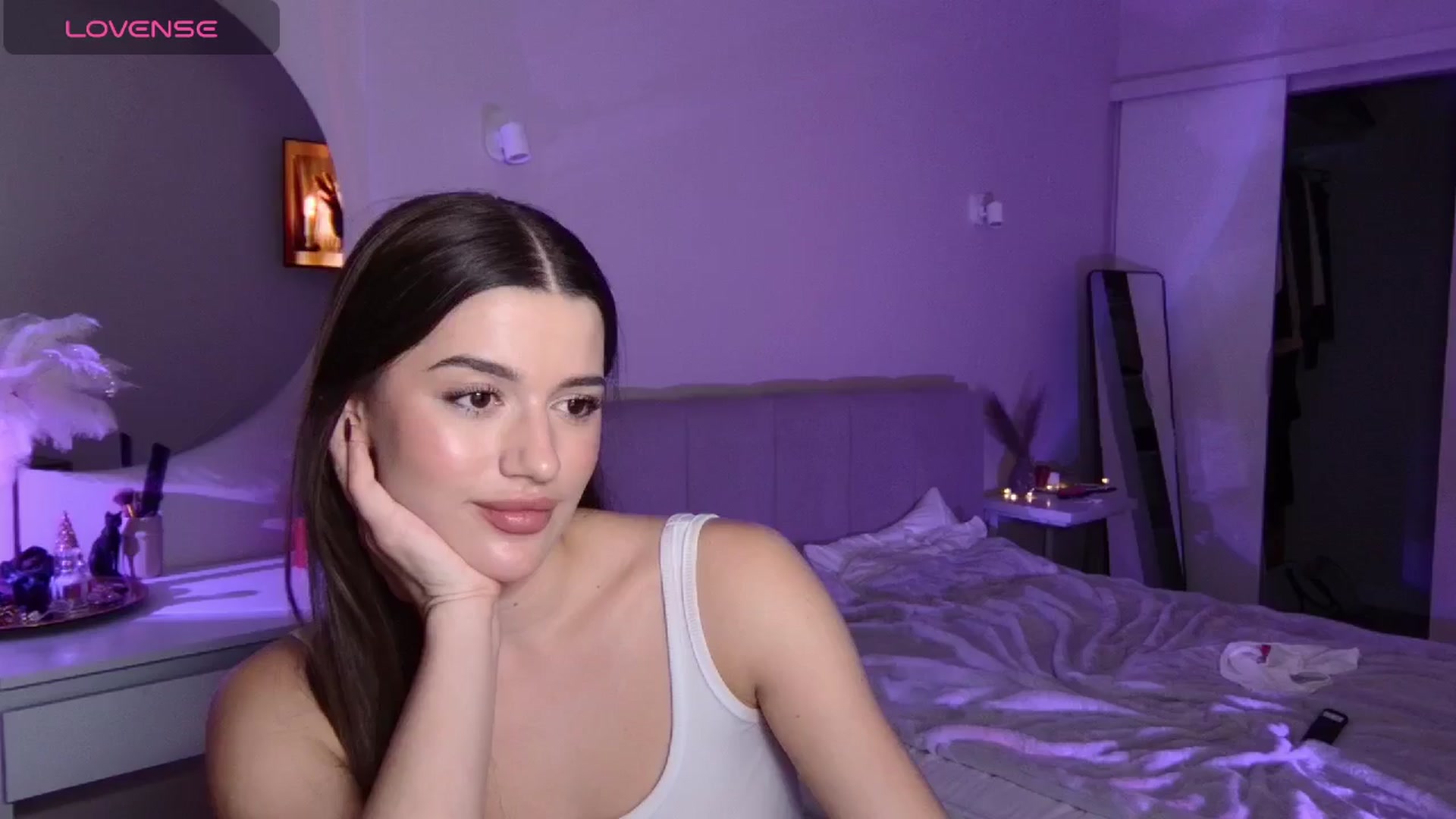 Gallery image thumbnail from Sonyx's myfreecams stream on, 11/18/2024, 20:32 image 8 of 20