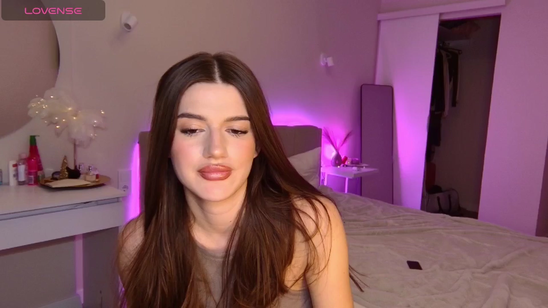 Gallery image thumbnail from Sonyx's myfreecams stream on, 11/27/2024, 22:30 image 17 of 20