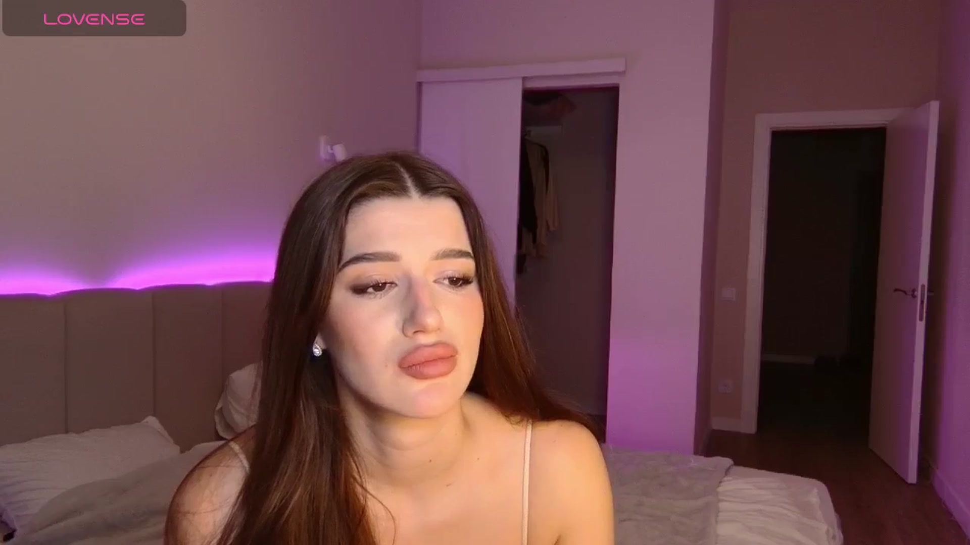 Gallery image thumbnail from Sonyx's myfreecams stream on, 12/02/2024, 19:33 image 13 of 20