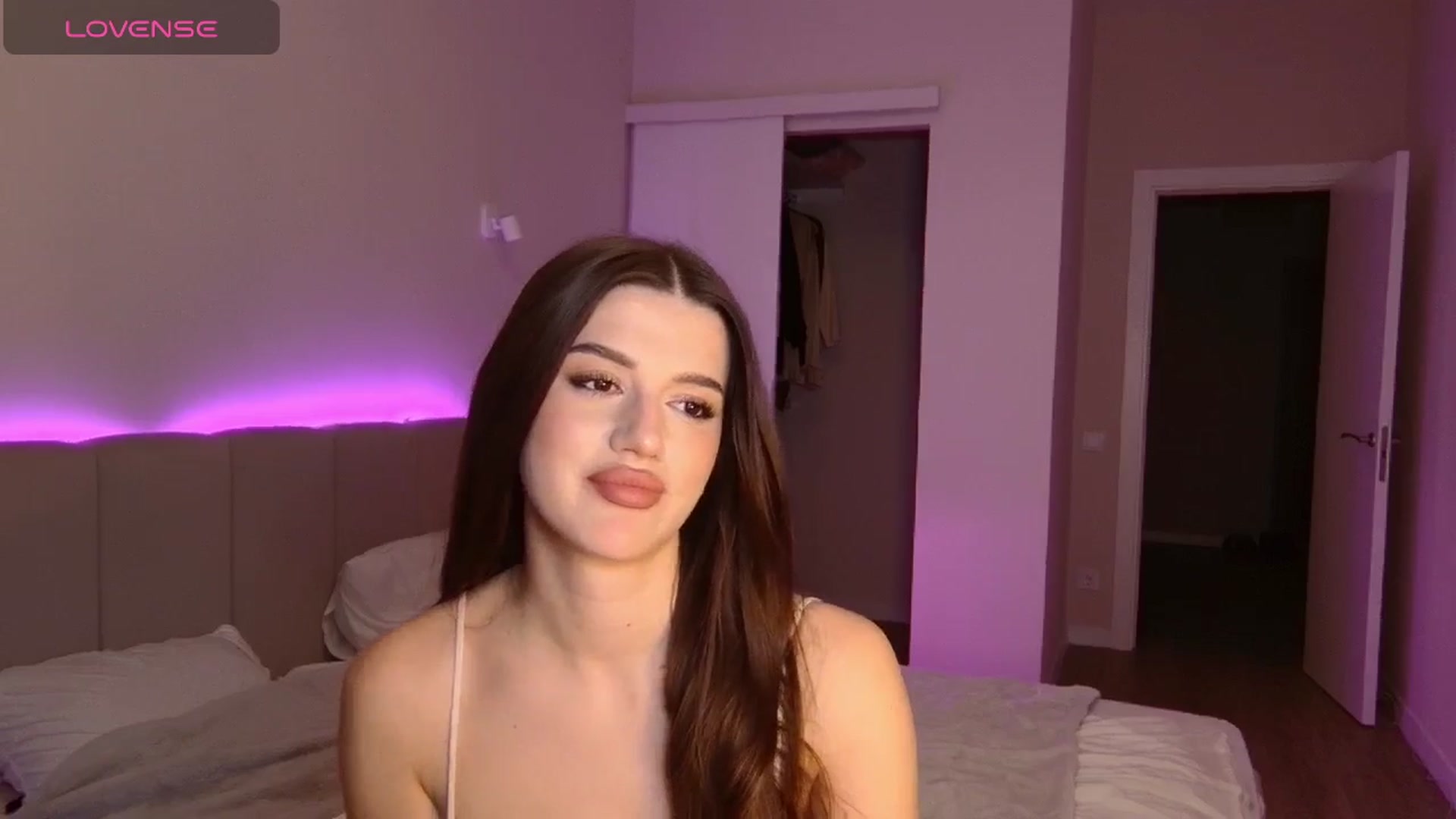 Gallery image thumbnail from Sonyx's myfreecams stream on, 12/02/2024, 19:33 image 3 of 20