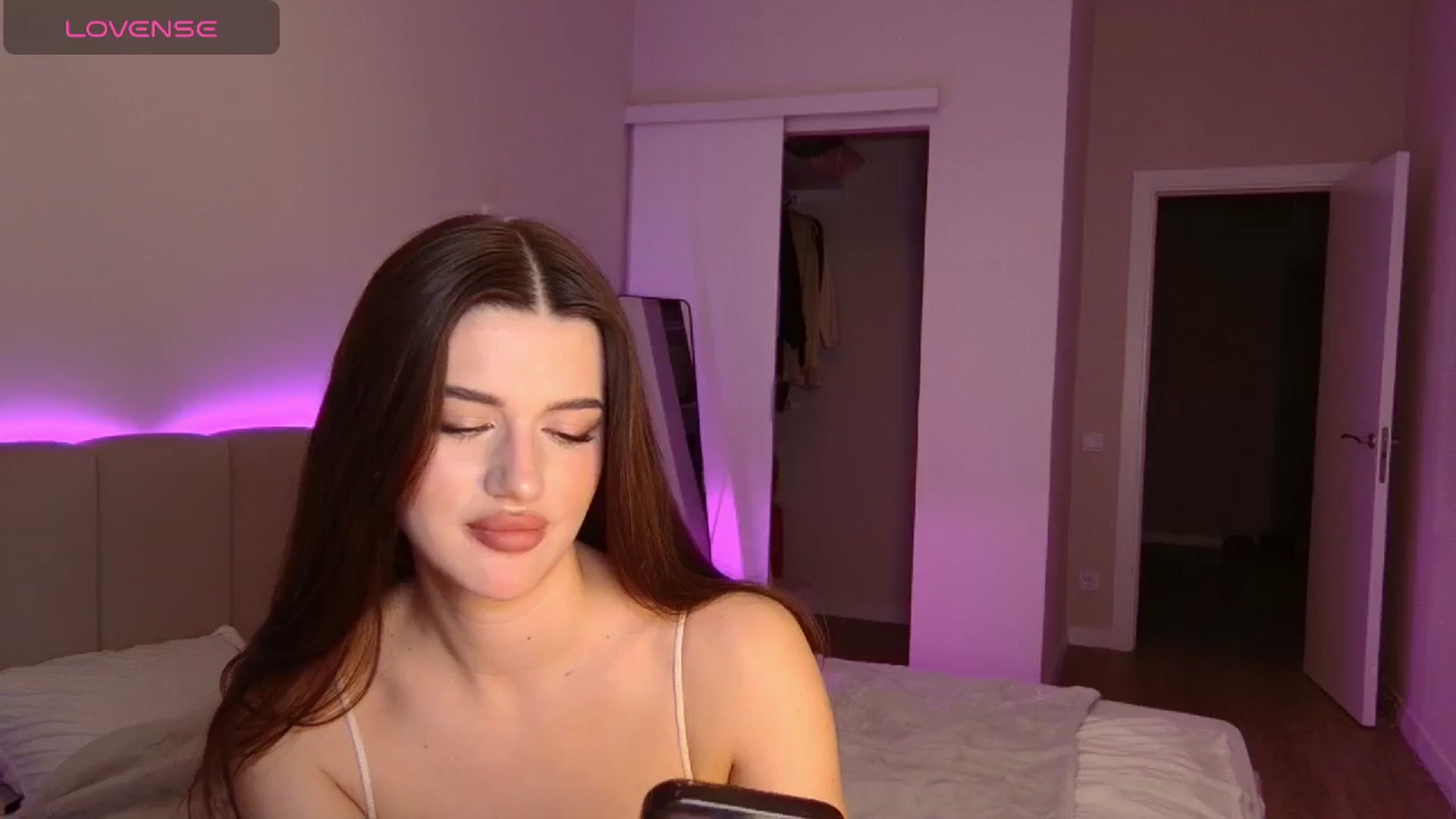 Gallery image thumbnail from Sonyx's myfreecams stream on, 12/02/2024, 19:33 image 12 of 20
