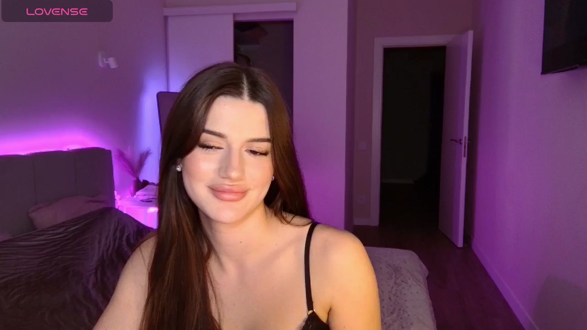 Gallery image thumbnail from Sonyx's myfreecams stream on, 12/06/2024, 22:18 image 14 of 20