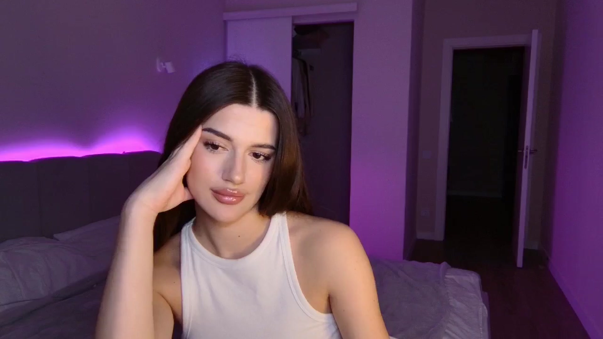 Gallery image thumbnail from Sonyx's myfreecams stream on, 12/12/2024, 21:03 image 10 of 20