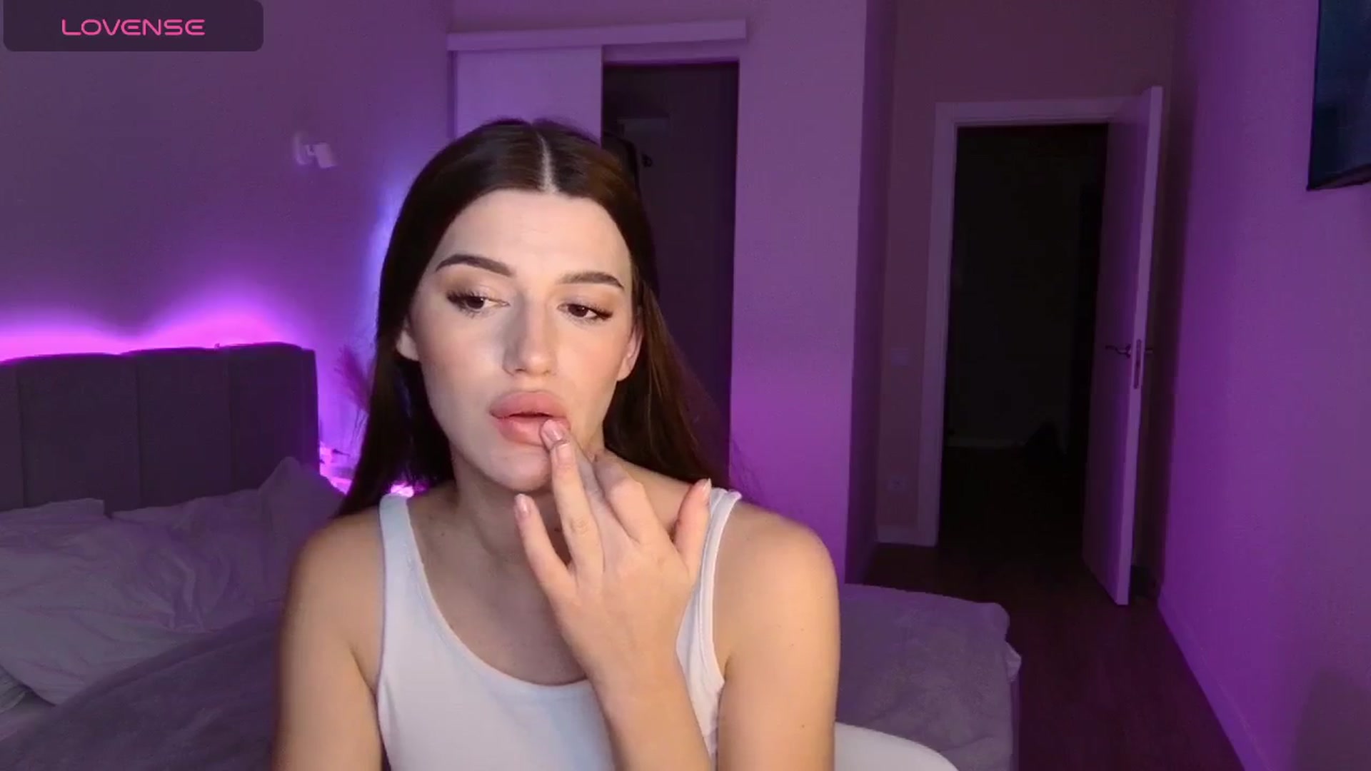 Gallery image thumbnail from Sonyx's myfreecams stream on, 12/13/2024, 22:08 image 14 of 20