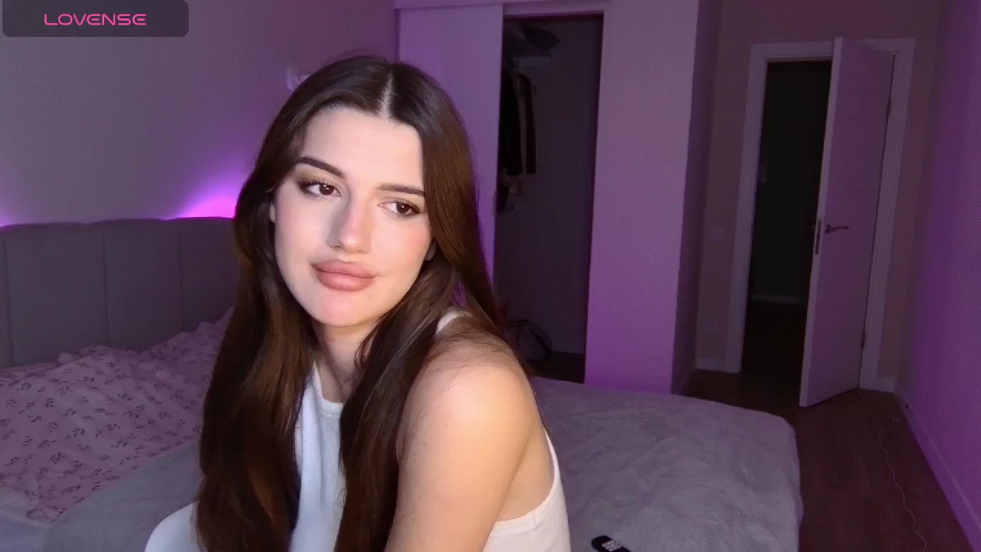 Gallery image thumbnail from Sonyx's myfreecams stream on, 12/28/2024, 22:37 image 10 of 20