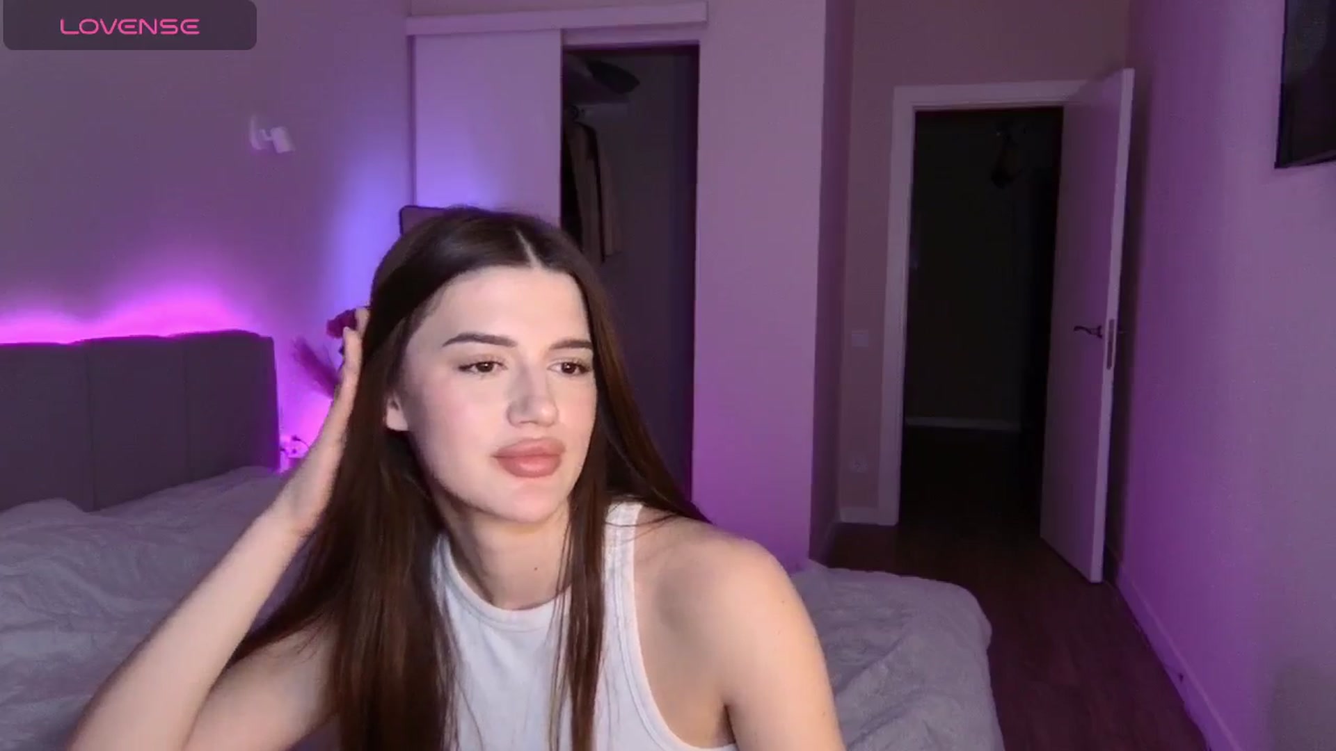 Gallery image thumbnail from Sonyx's myfreecams stream on, 01/03/2025, 20:56 image 12 of 20