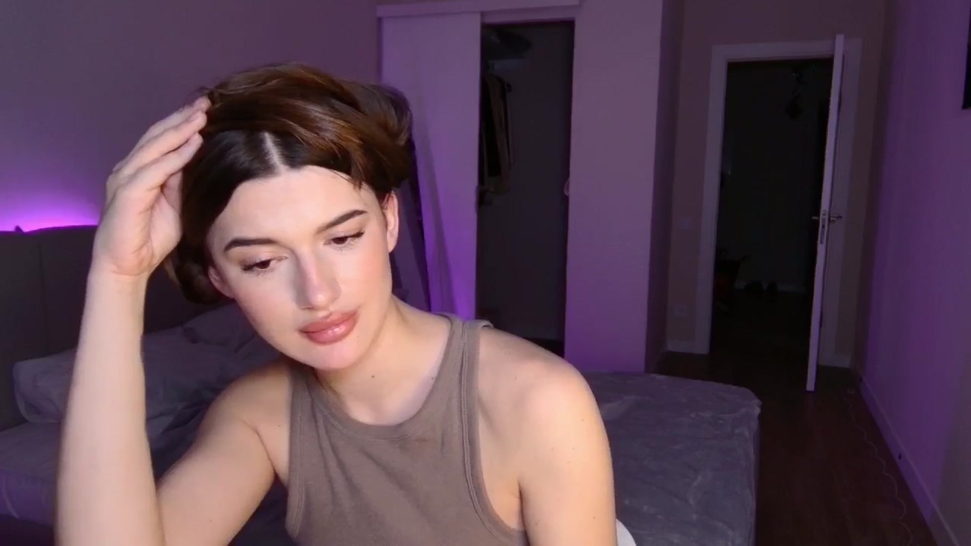Gallery image thumbnail from Sonyx's myfreecams stream on, 01/22/2025, 23:07 image 16 of 20