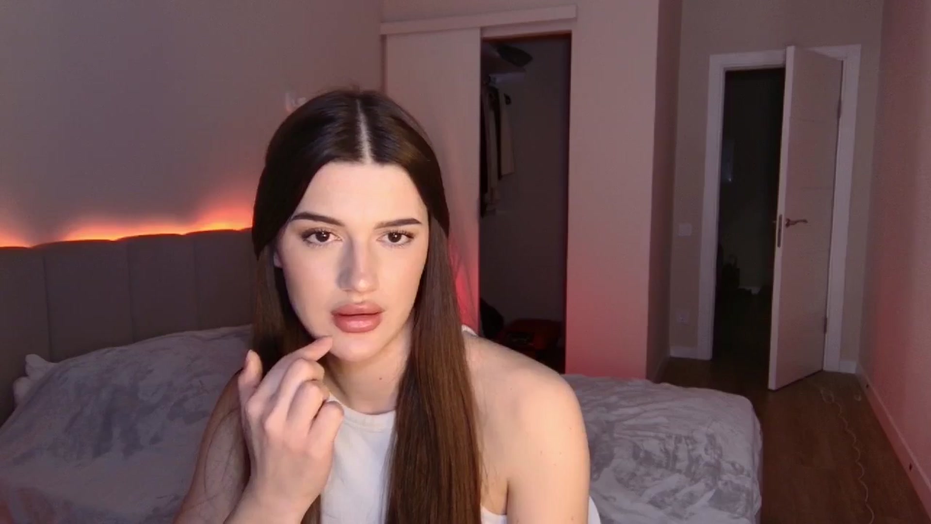Gallery image thumbnail from Sonyx's myfreecams stream on, 01/28/2025, 21:14 image 8 of 20