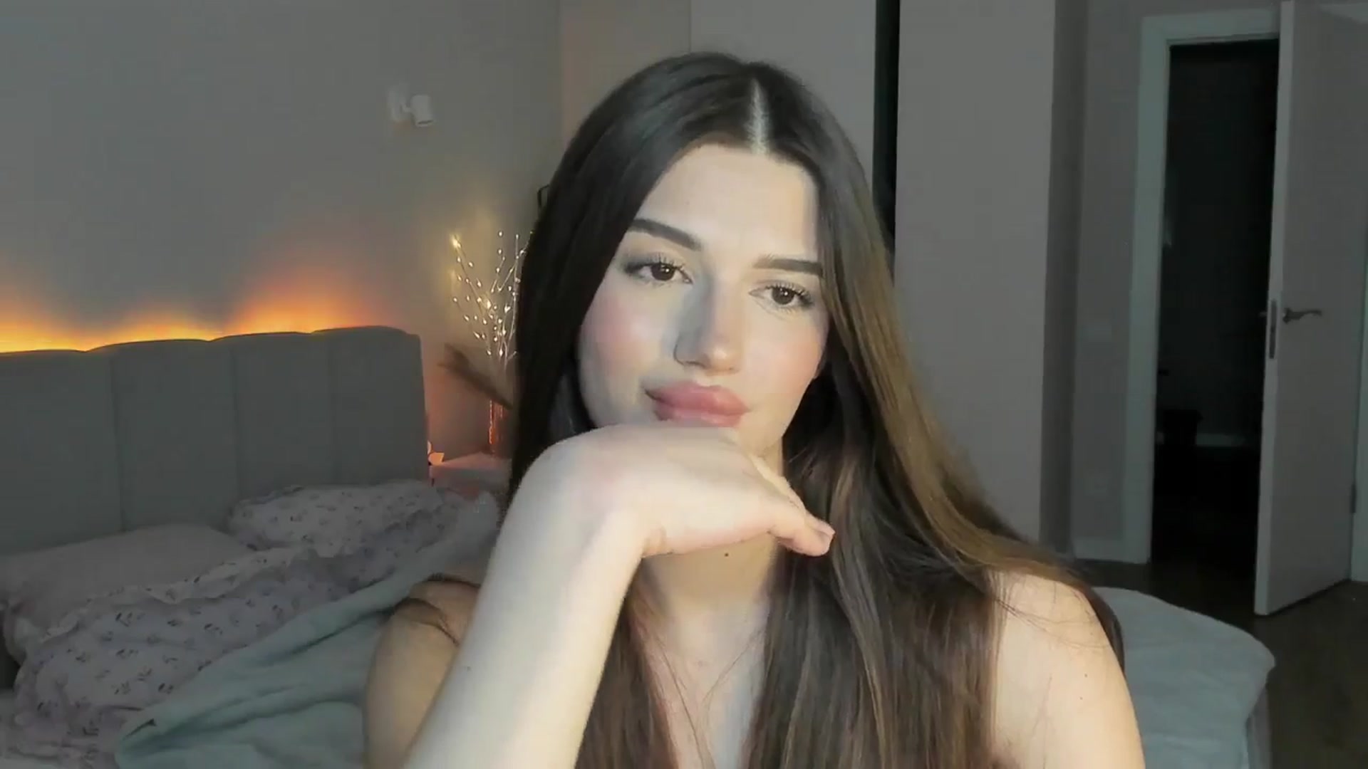 Gallery image thumbnail from Sonyx's myfreecams stream on, 01/30/2025, 21:35 image 8 of 20