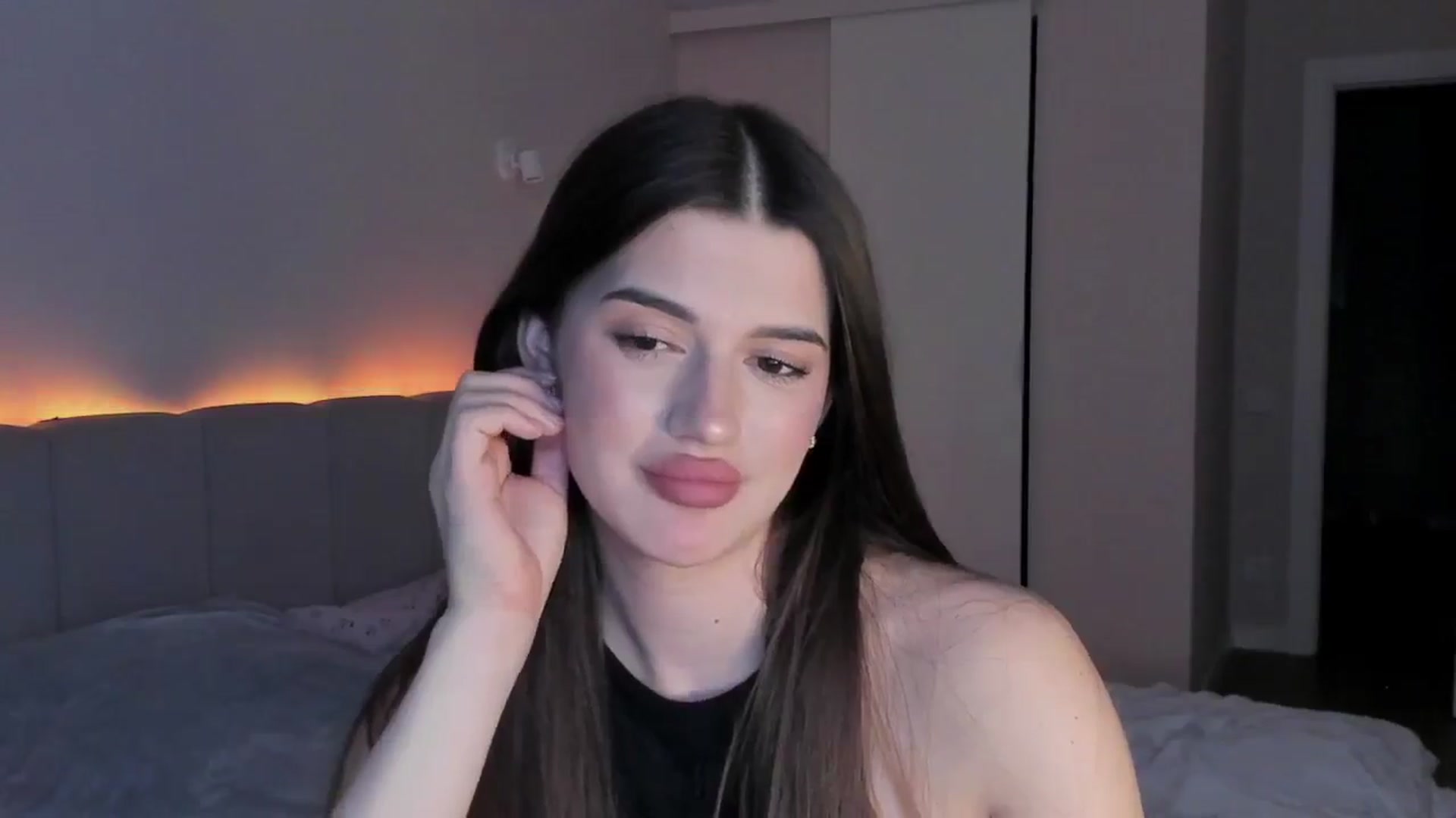 Gallery image thumbnail from Sonyx's myfreecams stream on, 02/04/2025, 23:15 image 2 of 20