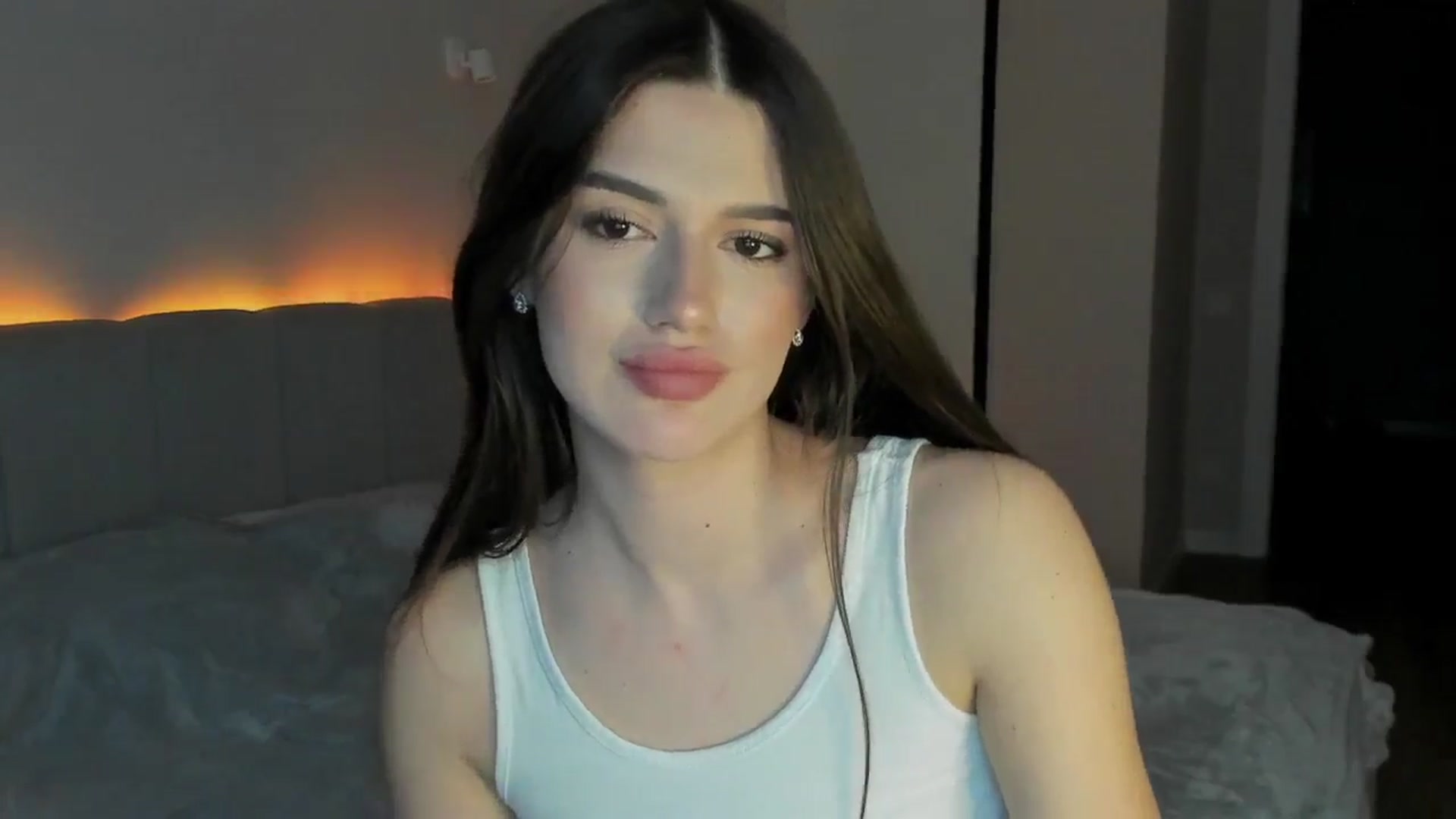 Gallery image thumbnail from Sonyx's myfreecams stream on, 02/05/2025, 22:30 image 5 of 20