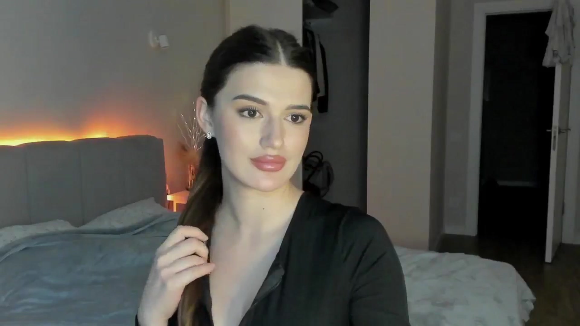 Gallery image thumbnail from Sonyx's myfreecams stream on, 02/06/2025, 21:05 image 6 of 20