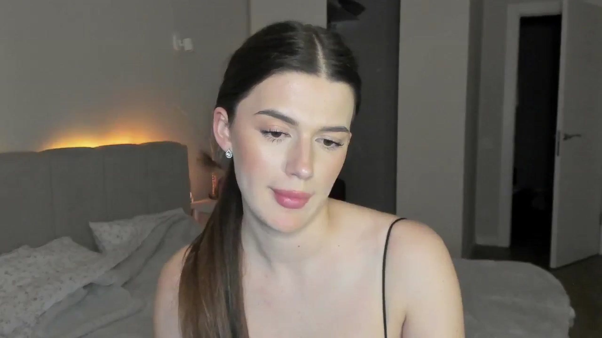 Gallery image thumbnail from Sonyx's myfreecams stream on, 02/11/2025, 20:55 image 16 of 20