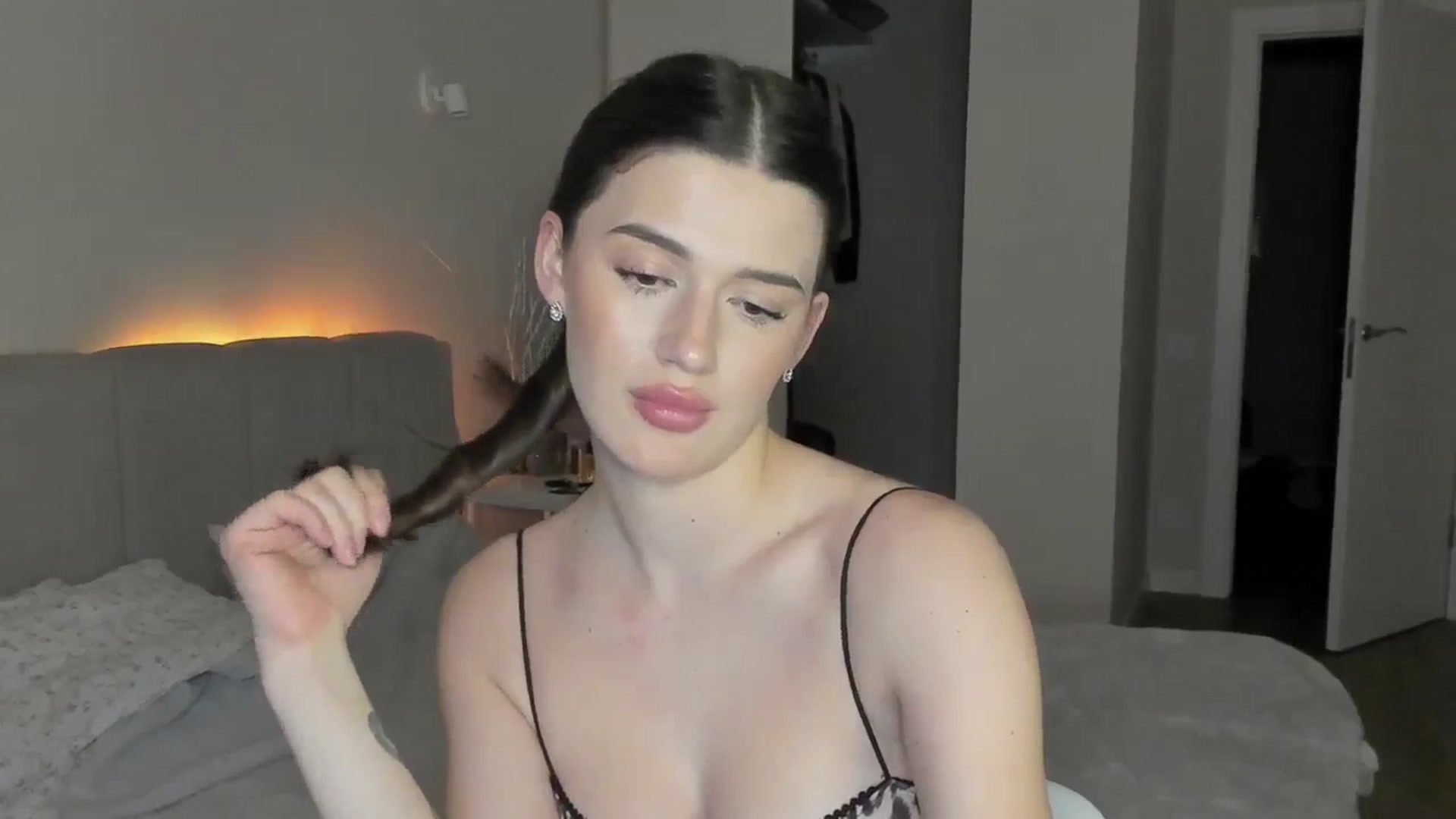 Gallery image thumbnail from Sonyx's myfreecams stream on, 02/11/2025, 20:55 image 7 of 20