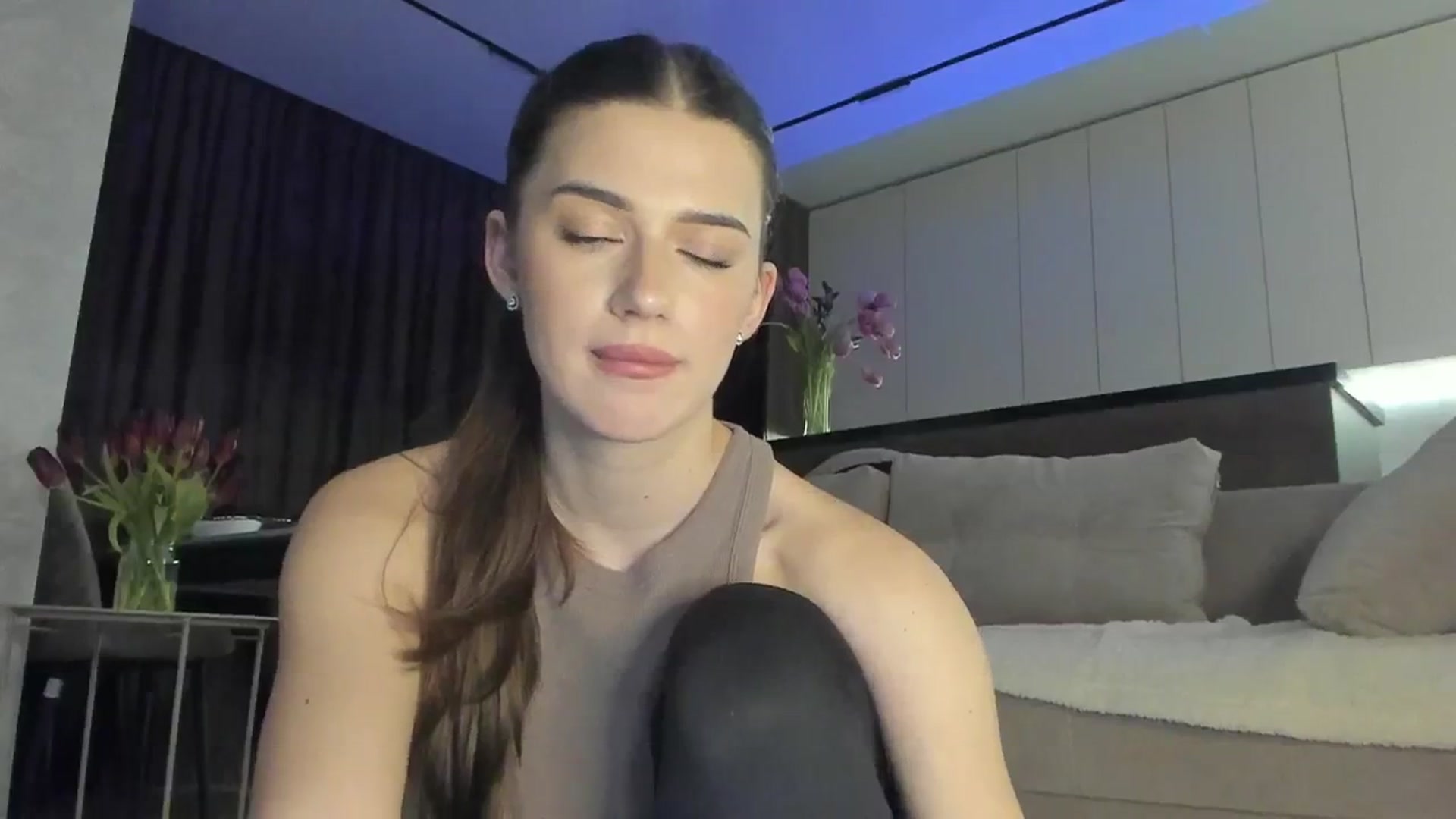 Gallery image thumbnail from Sonyx's myfreecams stream on, 02/20/2025, 18:02 image 13 of 20