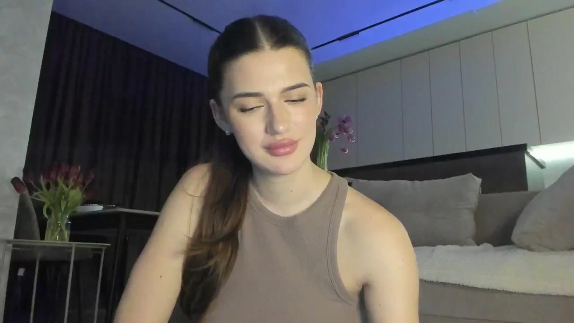 Gallery image thumbnail from Sonyx's myfreecams stream on, 02/20/2025, 18:02 image 12 of 20