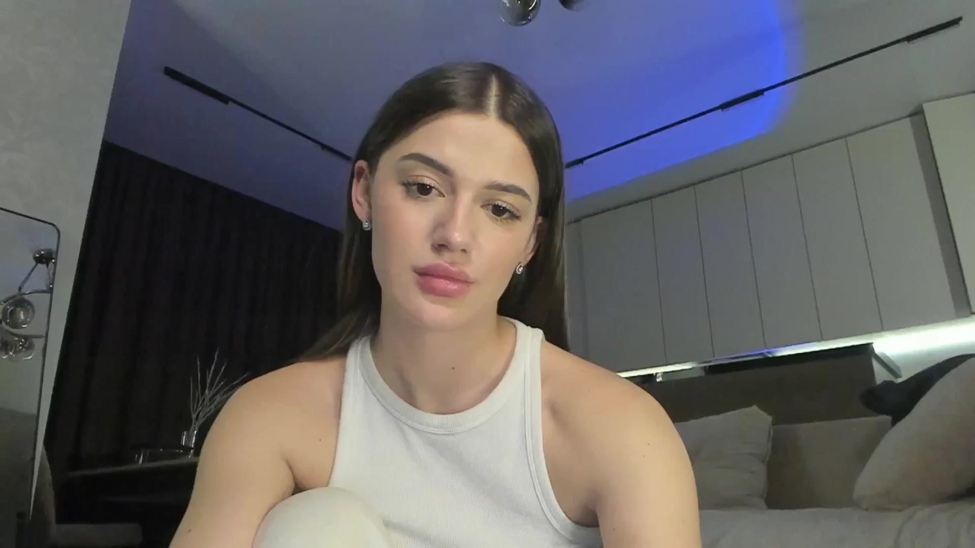 Gallery image thumbnail from Sonyx's myfreecams stream on, 03/07/2025, 17:31 image 1 of 20