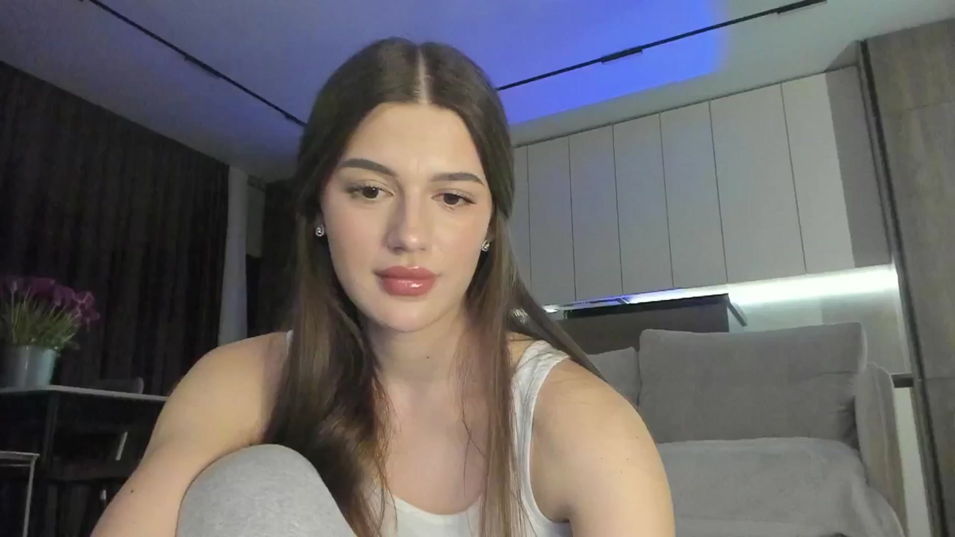 Gallery image thumbnail from Sonyx's myfreecams stream on, 03/11/2025, 17:46 image 12 of 20
