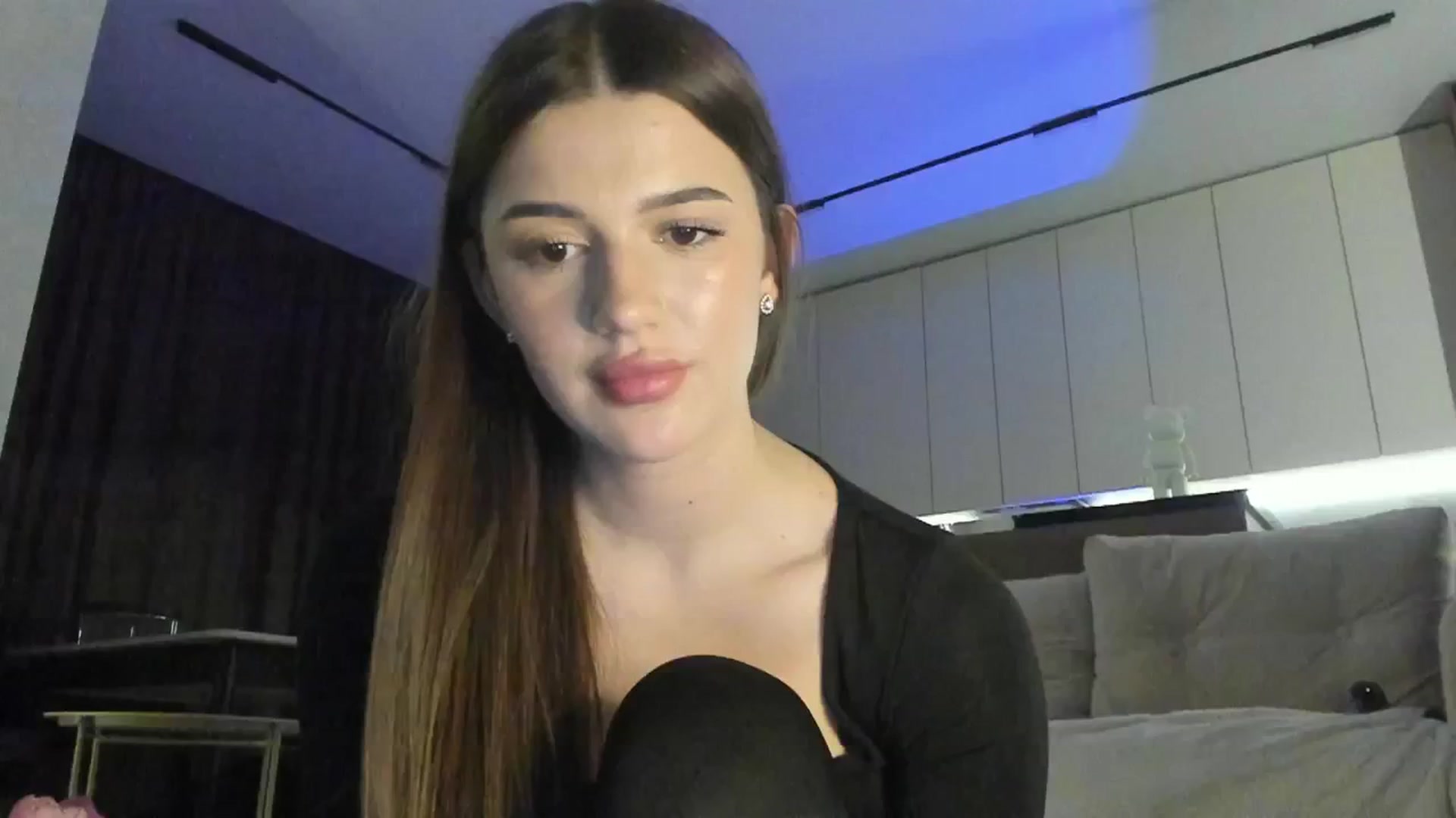 Gallery image thumbnail from Sonyx's myfreecams stream on, 03/17/2025, 17:43 image 17 of 20
