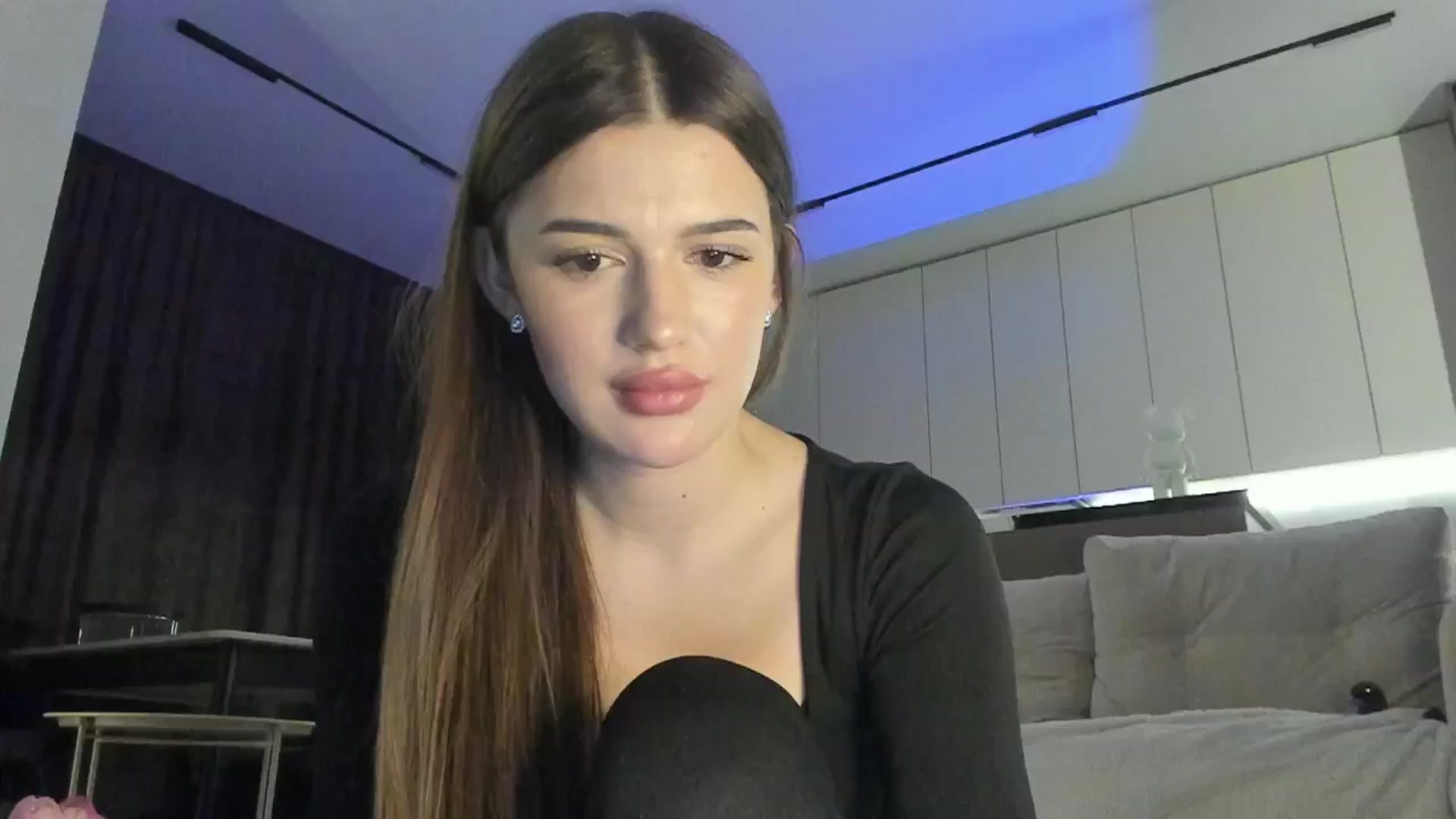 Gallery image thumbnail from Sonyx's myfreecams stream on, 03/17/2025, 17:43 image 16 of 20
