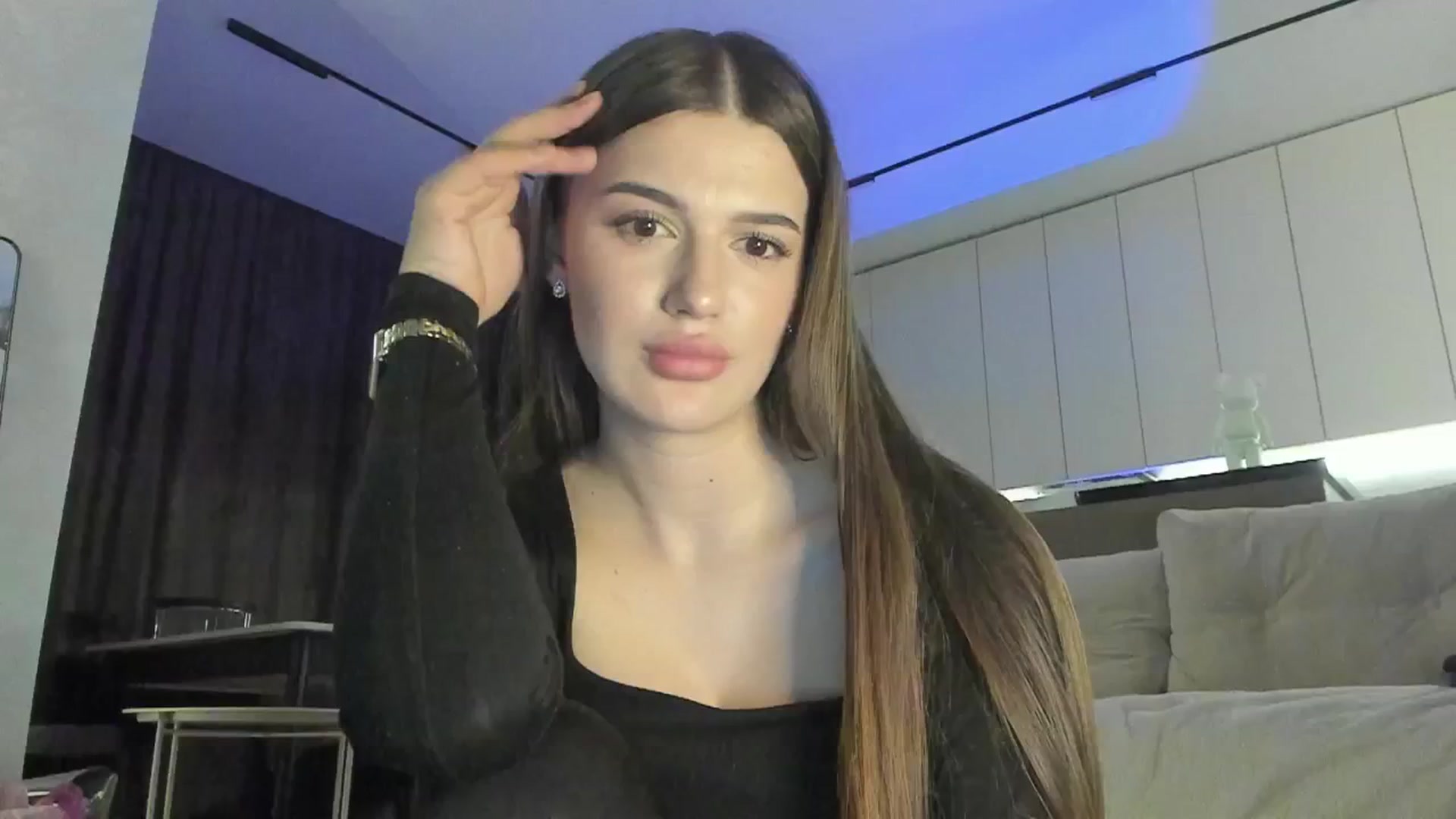 Gallery image thumbnail from Sonyx's myfreecams stream on, 03/17/2025, 18:50 image 2 of 20