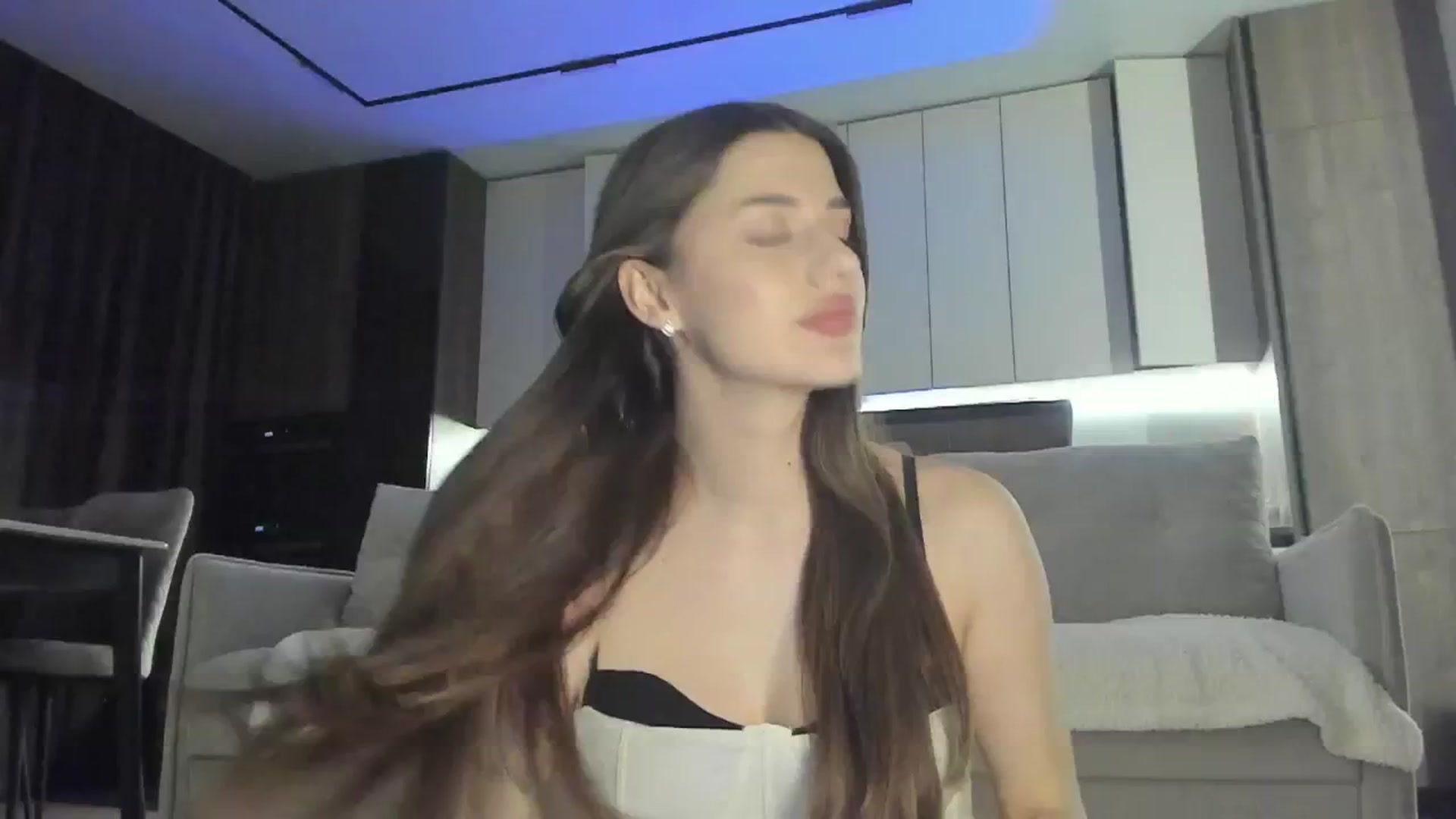 Gallery image thumbnail from Sonyx's myfreecams stream on, 03/24/2025, 18:22 image 2 of 20