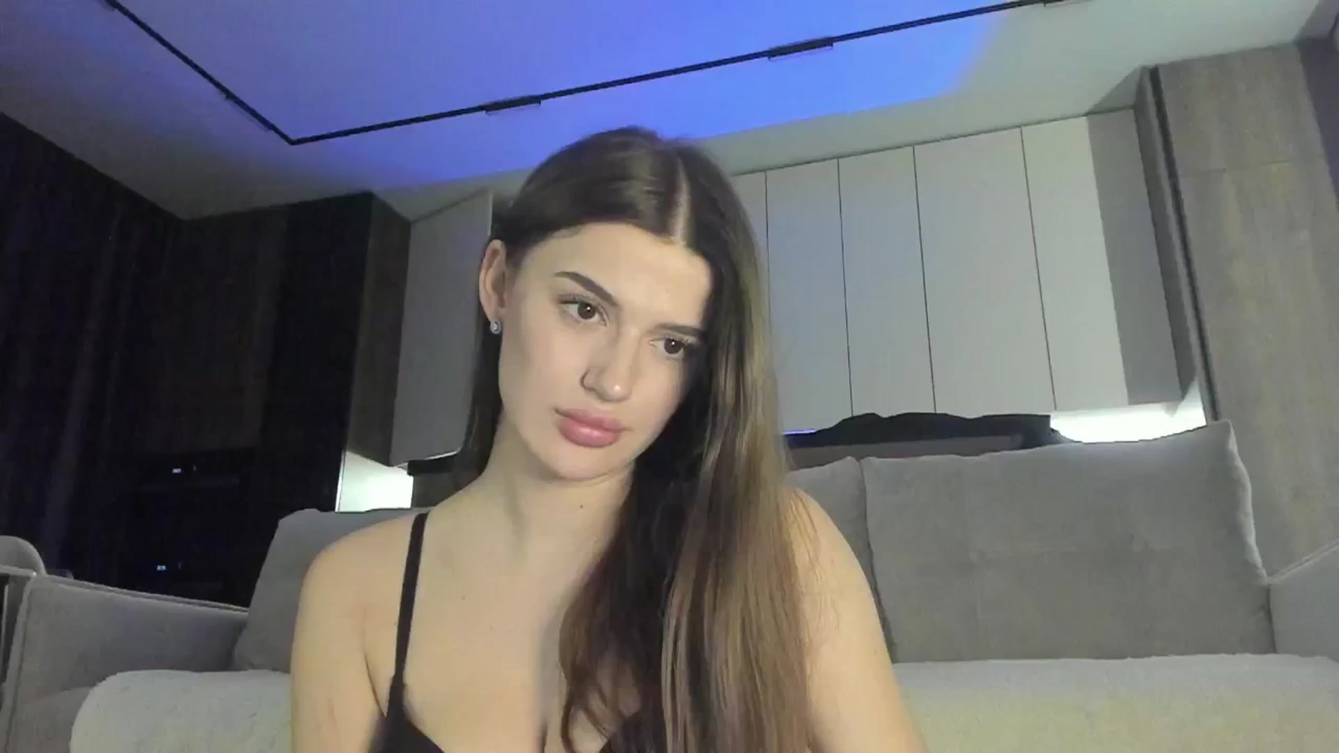 Gallery image thumbnail from Sonyx's myfreecams stream on, 04/03/2025, 18:12 image 15 of 20