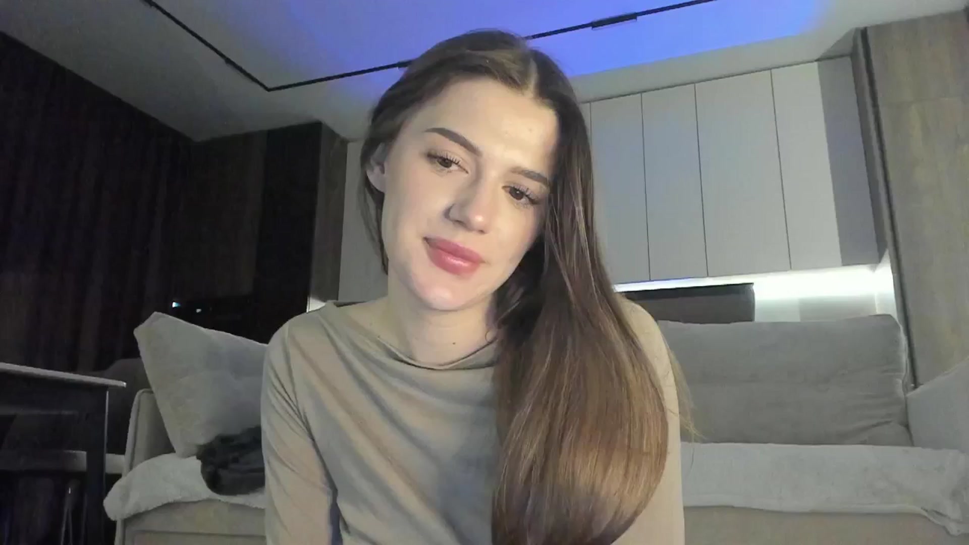 Gallery image thumbnail from Sonyx's myfreecams stream on, 04/08/2025, 17:14 image 6 of 20