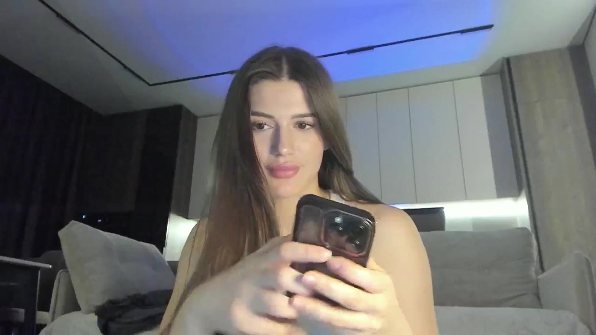 Gallery image thumbnail from Sonyx's myfreecams stream on, 04/08/2025, 17:14 image 19 of 20
