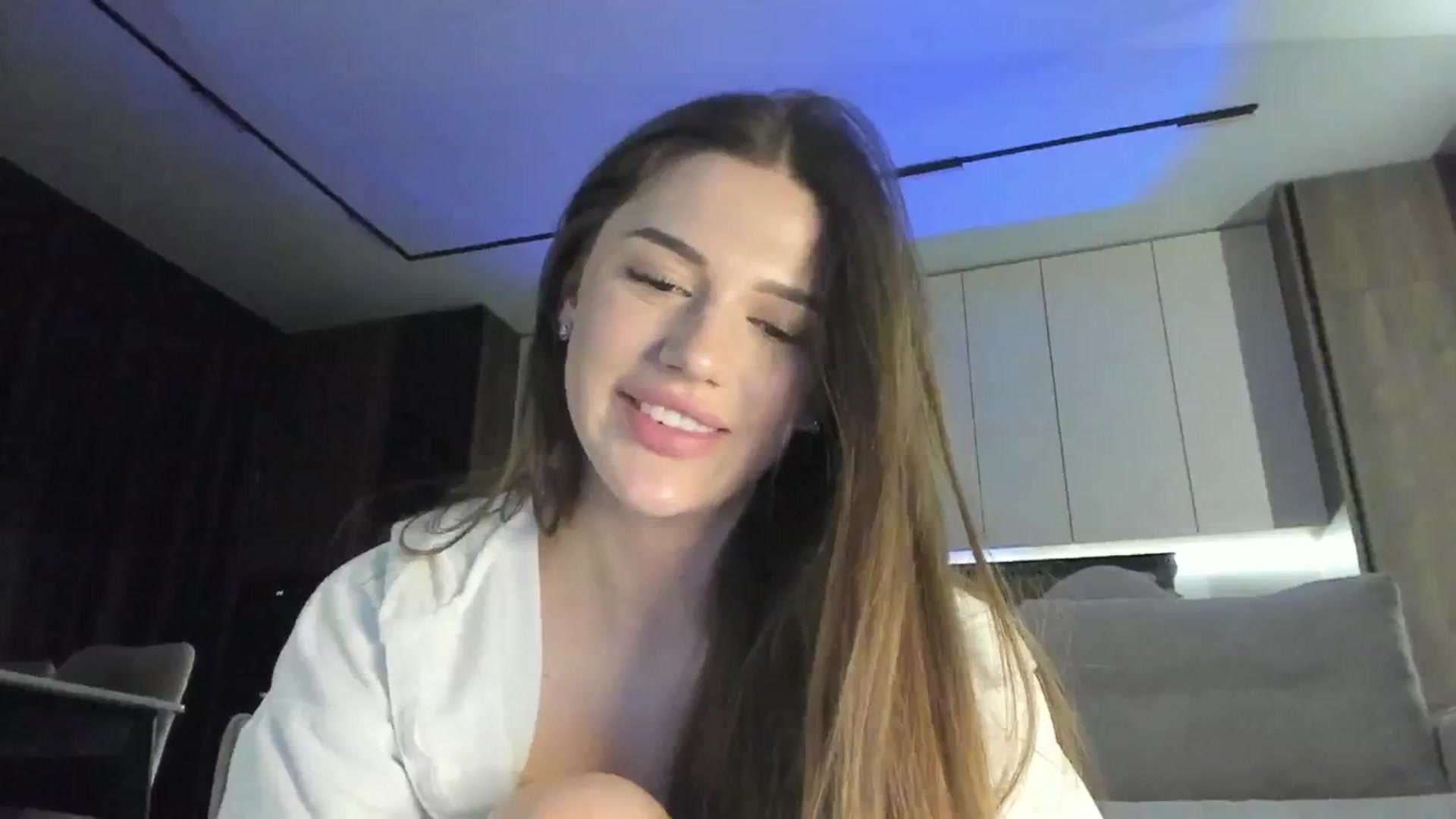 Gallery image thumbnail from Sonyx's myfreecams stream on, 04/10/2025, 17:41 image 17 of 20