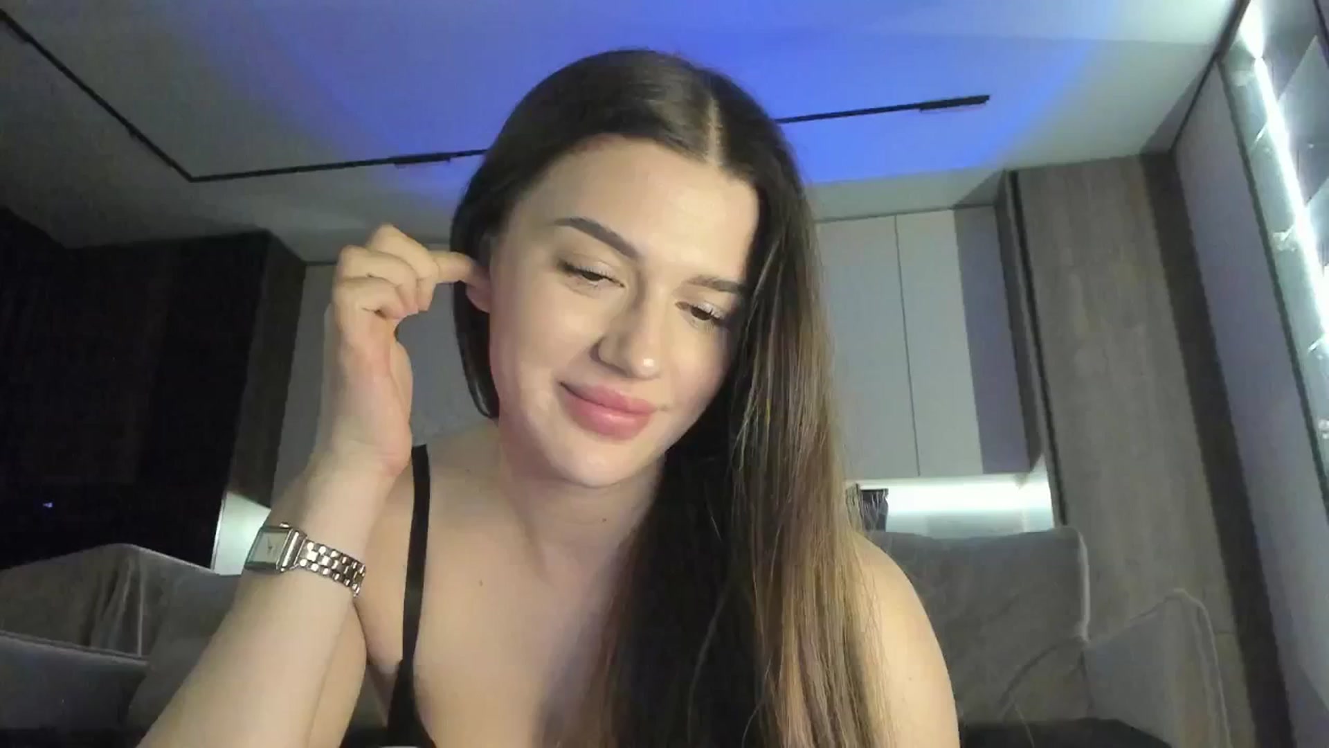 Gallery image thumbnail from Sonyx's myfreecams stream on, 05/02/2025, 18:56 image 11 of 20