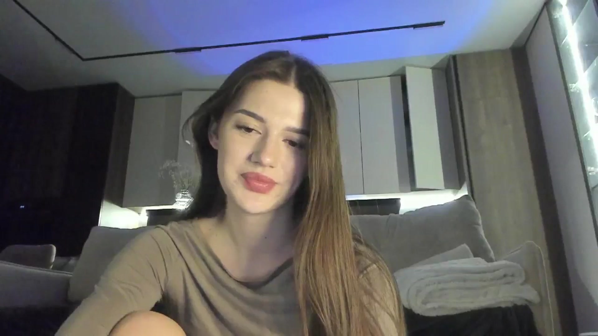 Gallery image thumbnail from Sonyx's myfreecams stream on, 05/04/2025, 17:40 image 13 of 20