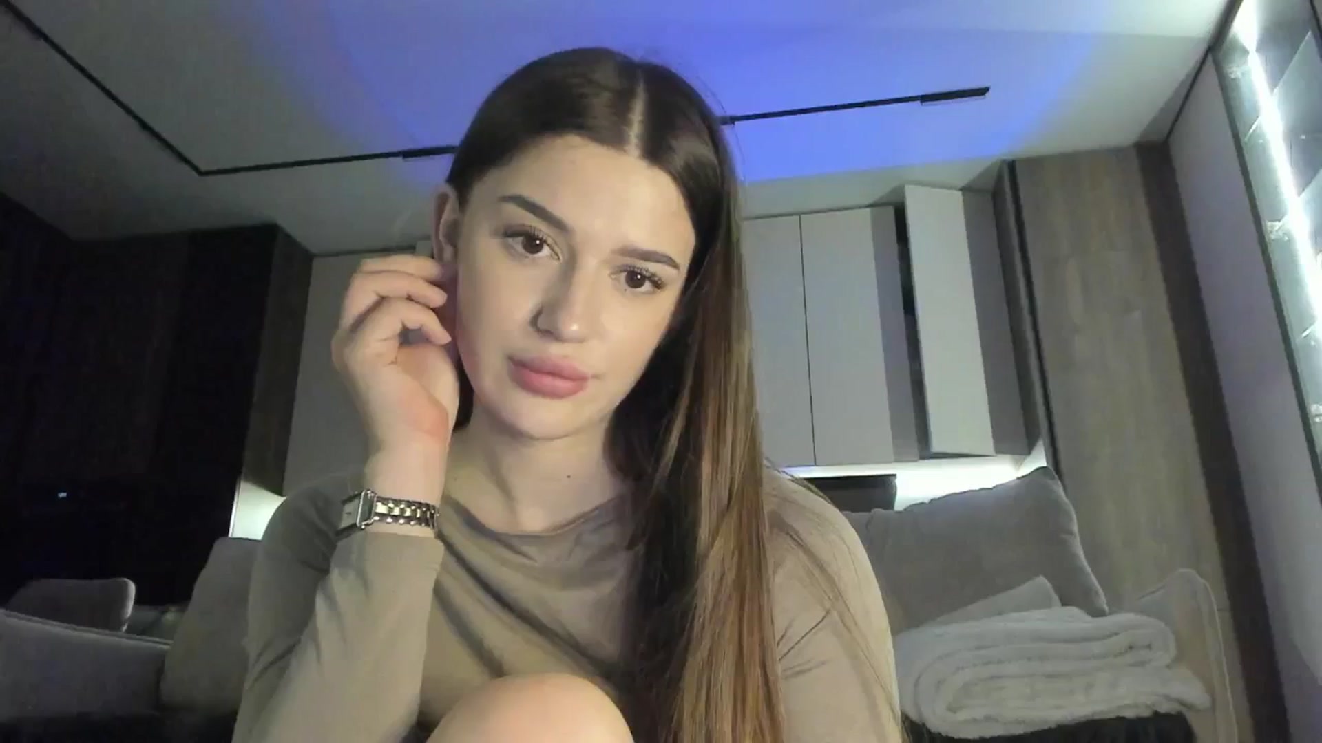 Gallery image thumbnail from Sonyx's myfreecams stream on, 05/04/2025, 17:40 image 2 of 20