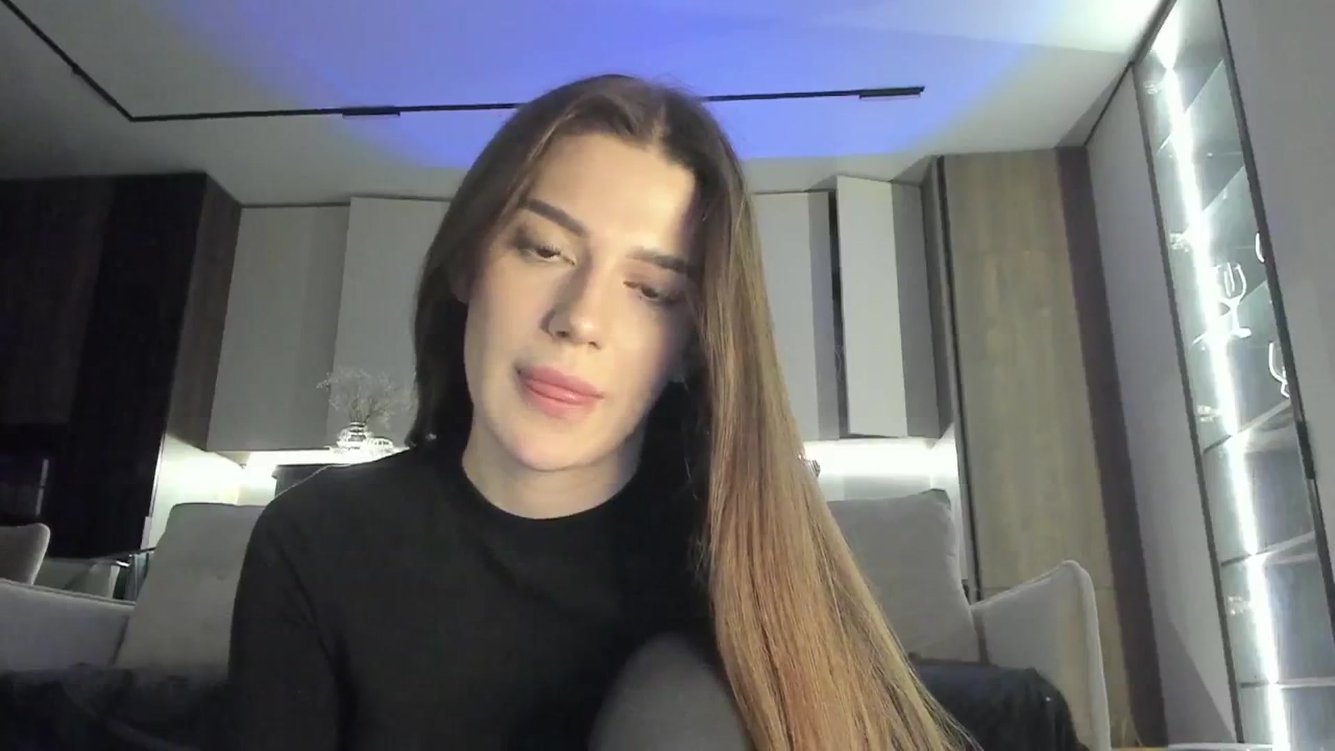 Gallery image thumbnail from Sonyx's myfreecams stream on, 05/05/2025, 19:01 image 2 of 20