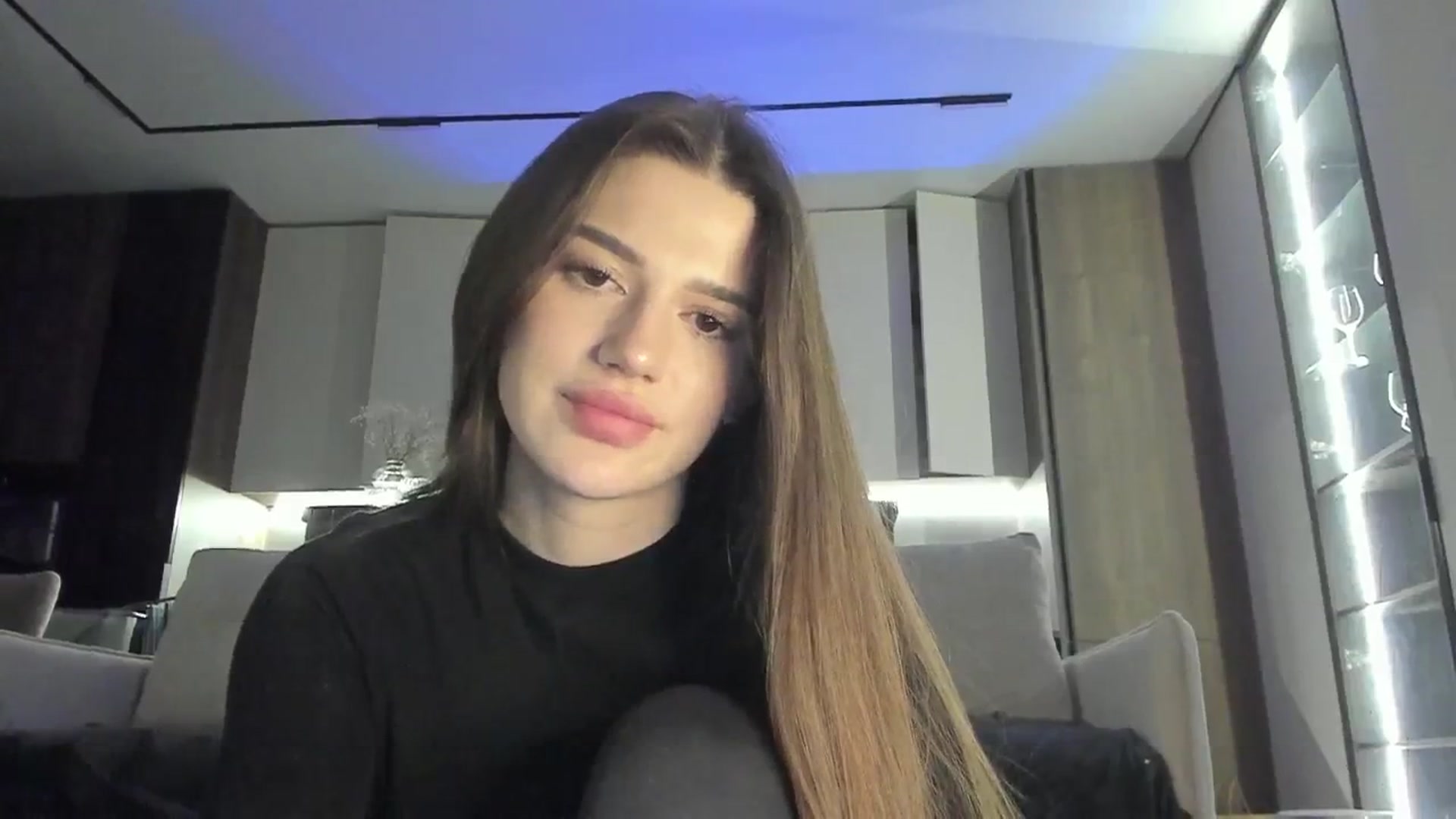 Gallery image thumbnail from Sonyx's myfreecams stream on, 05/05/2025, 19:01 image 9 of 20
