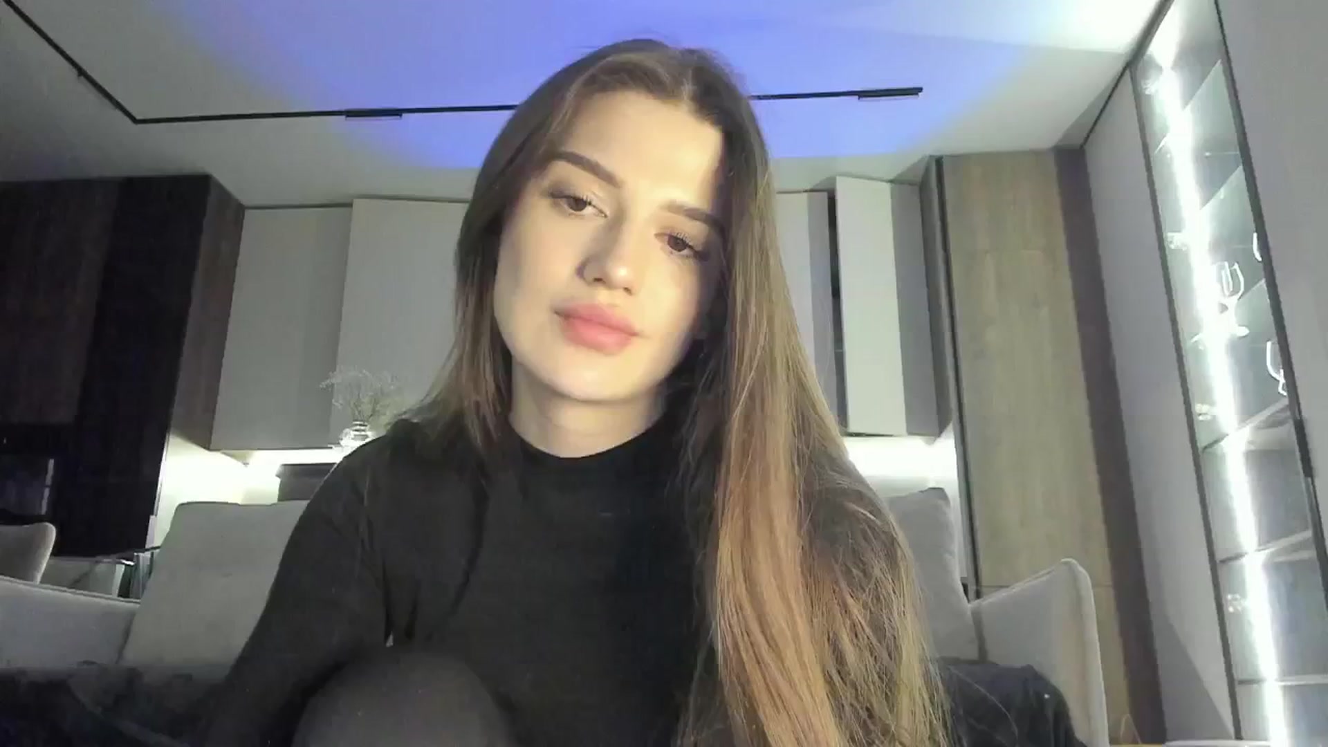 Gallery image thumbnail from Sonyx's myfreecams stream on, 05/05/2025, 19:01 image 13 of 20